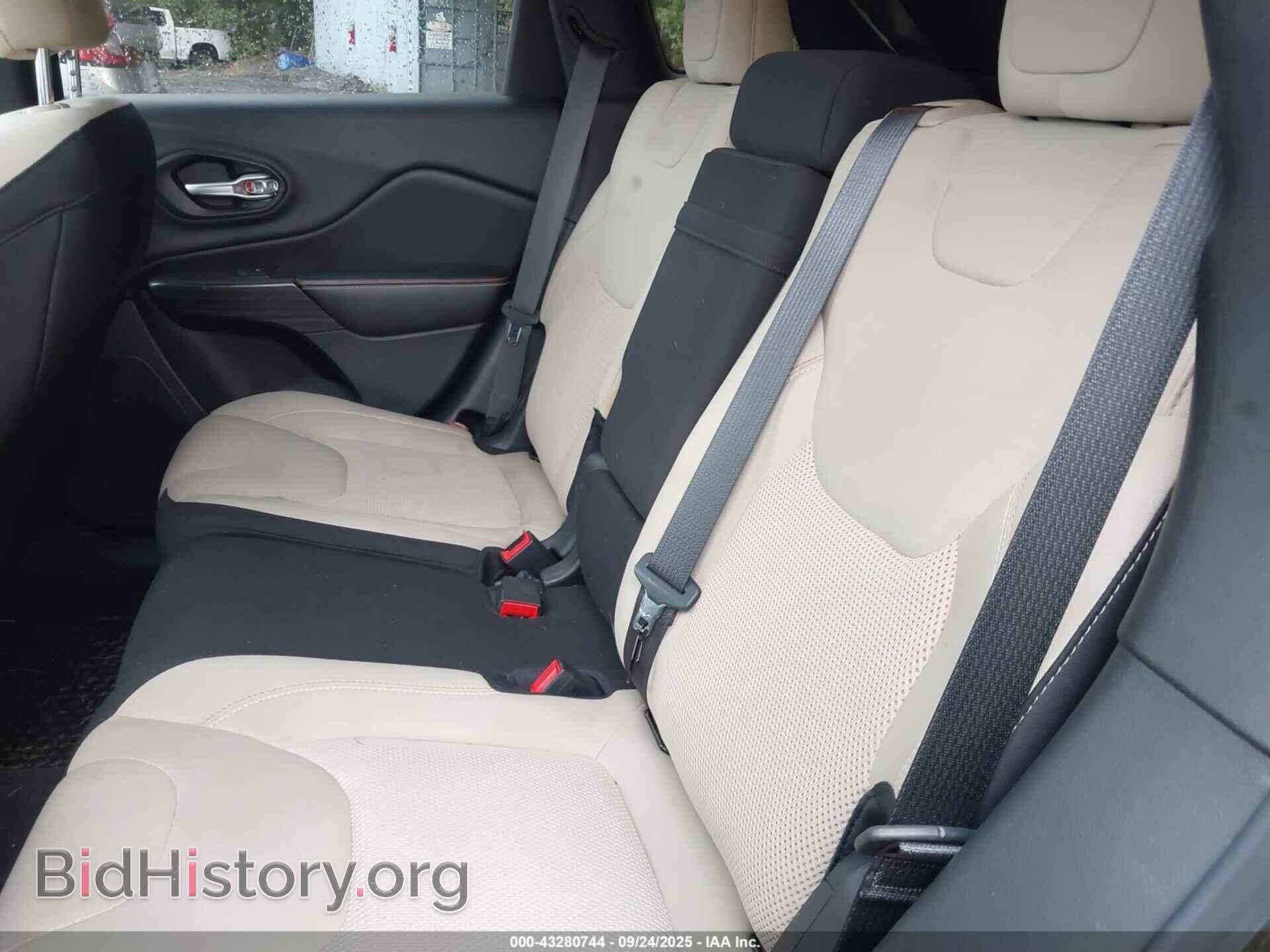 2016 JEEP CHEROKEE - VIN: 1C4PJMCSXGW320367 - Фото 8