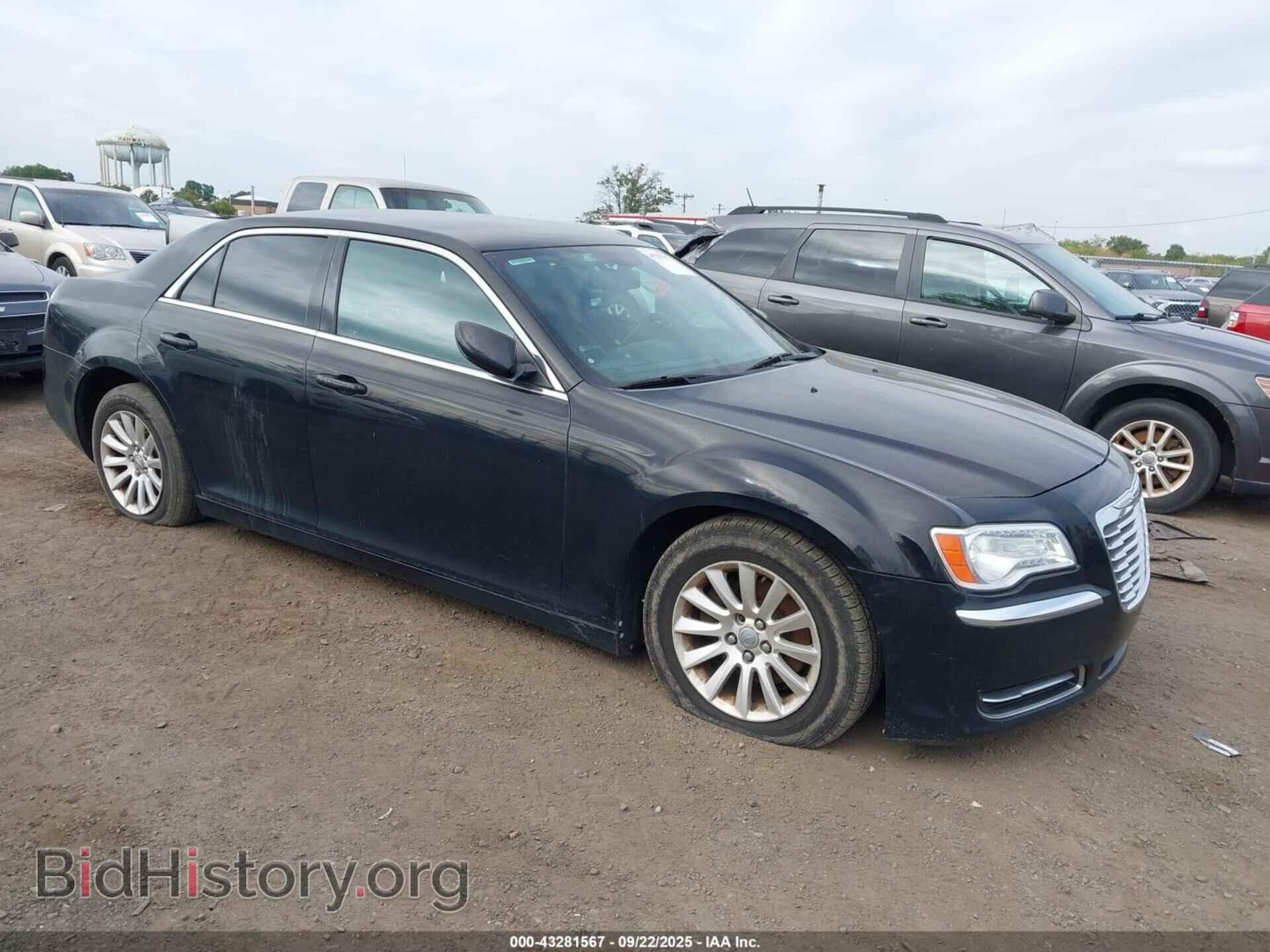 Фотография 2C3CCAAG4EH127525 - CHRYSLER 300 2014