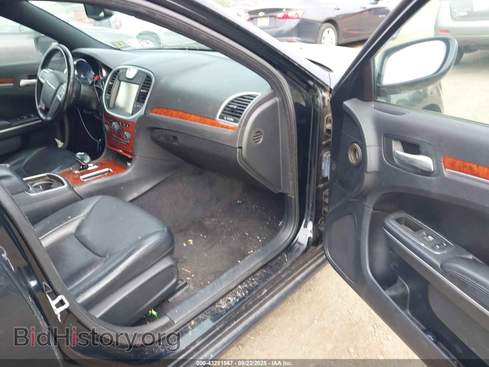 2014 CHRYSLER 300 - VIN: 2C3CCAAG4EH127525 - Фото 5