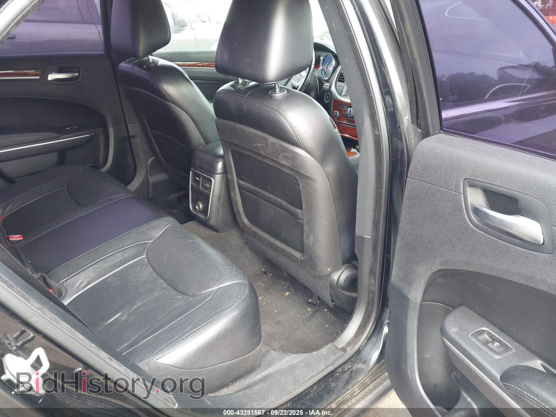 2014 CHRYSLER 300 - VIN: 2C3CCAAG4EH127525 - Фото 8