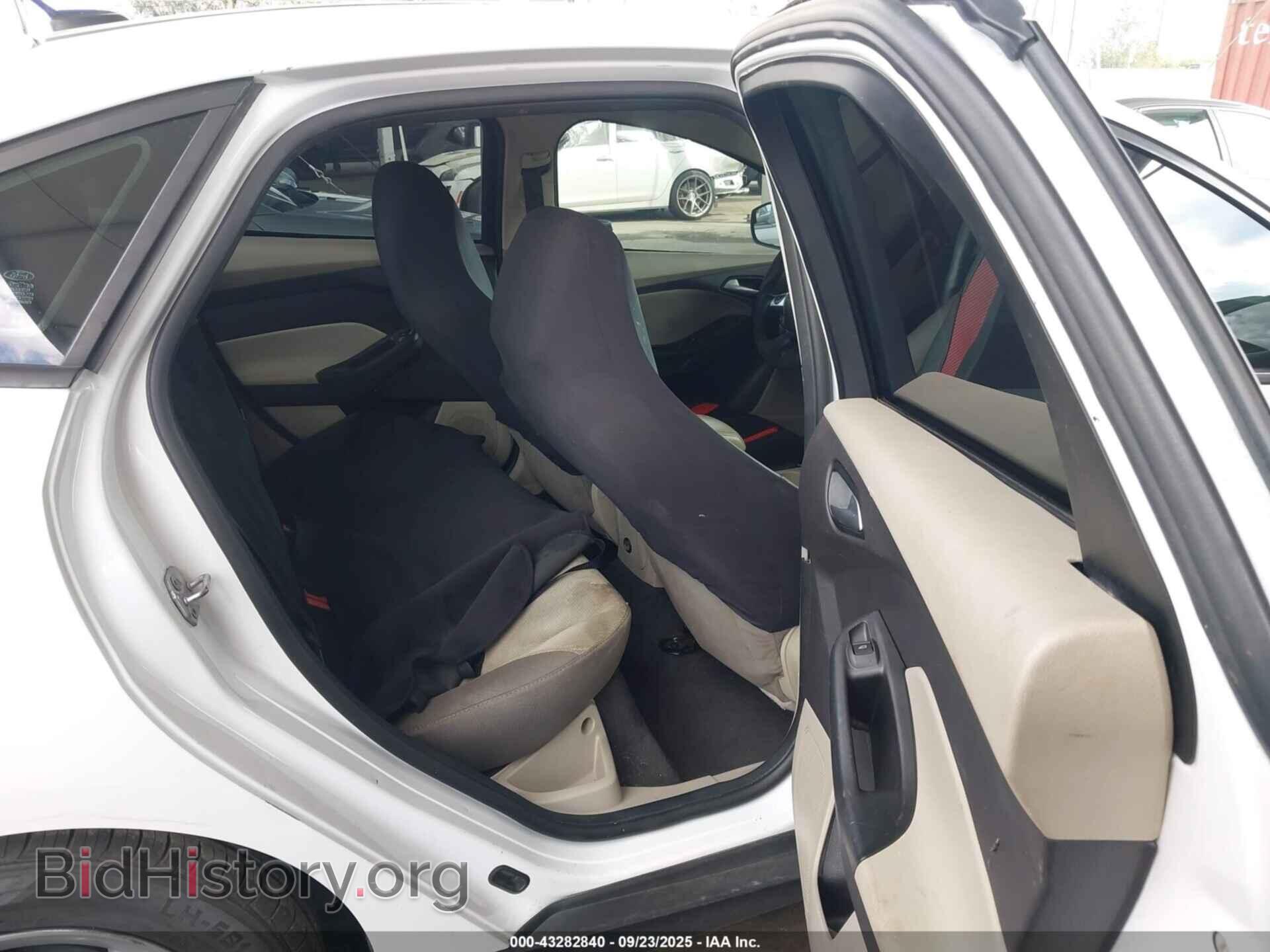 2014 FORD FOCUS - VIN: 1FADP3F20EL137944 - Photo 8