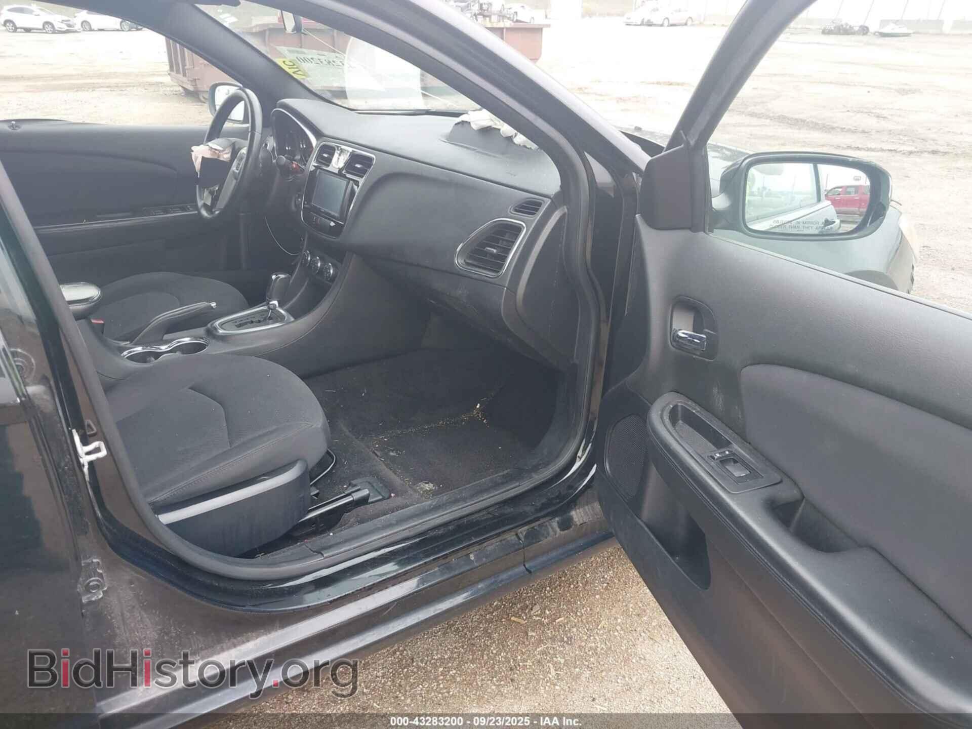 2012 CHRYSLER 200 - VIN: 1C3CCBBB9CN301201 - Фото 5