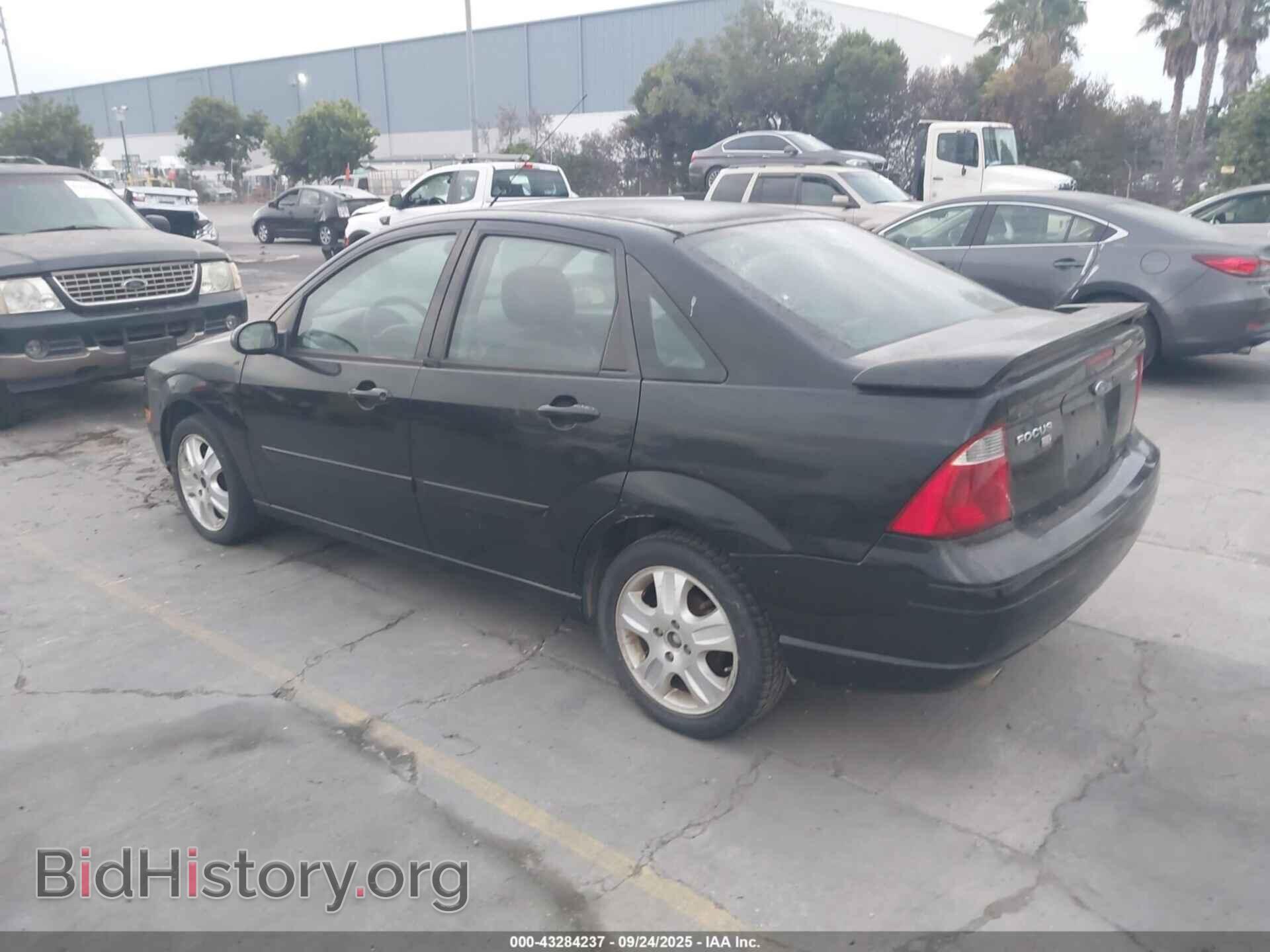 2006 FORD FOCUS - VIN: 1FAHP38Z16W202022 - Фото 3