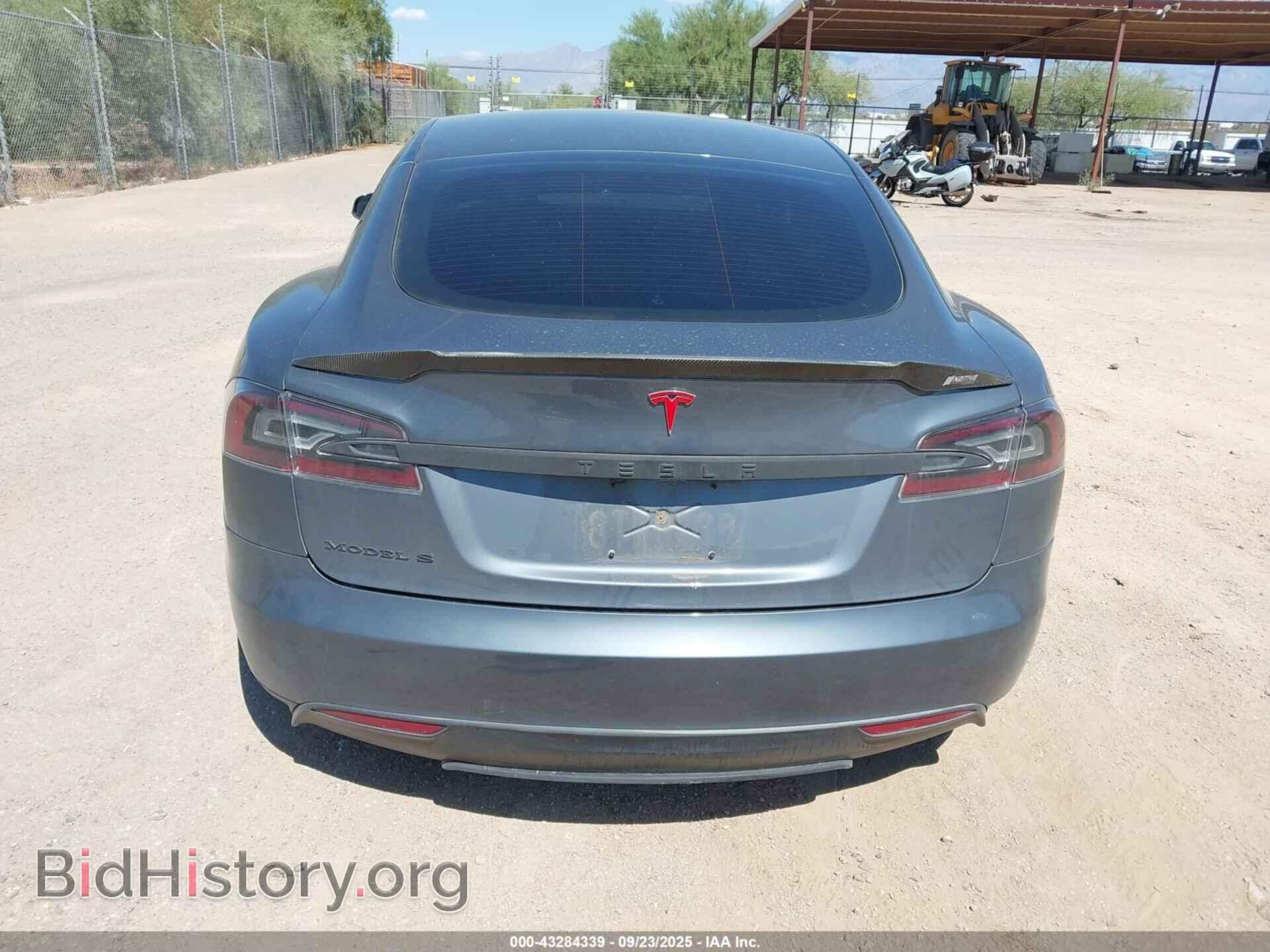 2013 TESLA MODEL S - VIN: 5YJSA1CN5DFP05919 - Photo 16