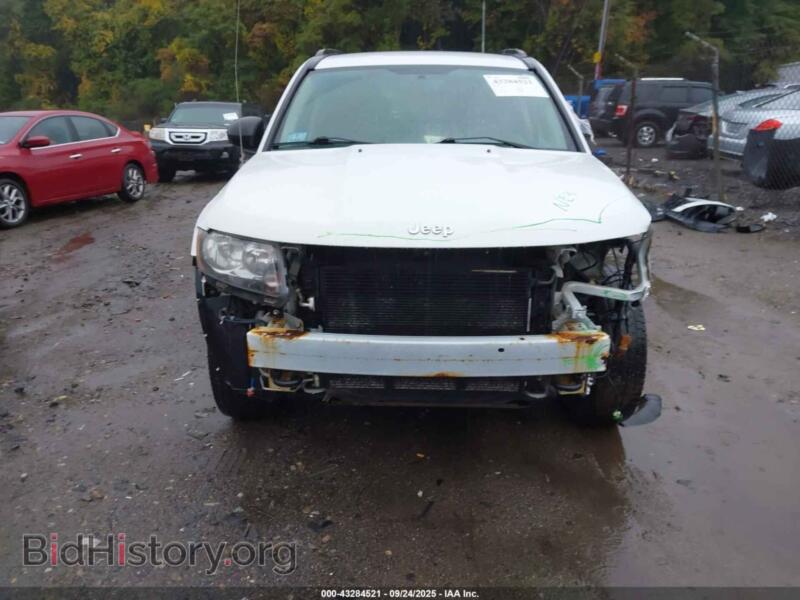 2015 Jeep COMPASS (VIN 1C4NJDBB3FD240038) — фото 6 из 12