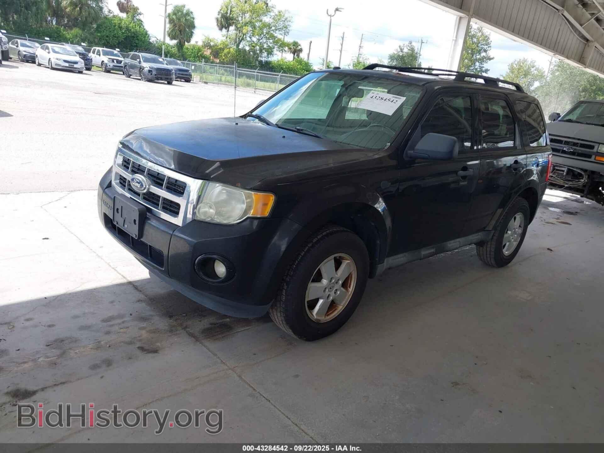 2011 FORD ESCAPE - VIN: 1FMCU0DG8BKB10676 - Фото 2