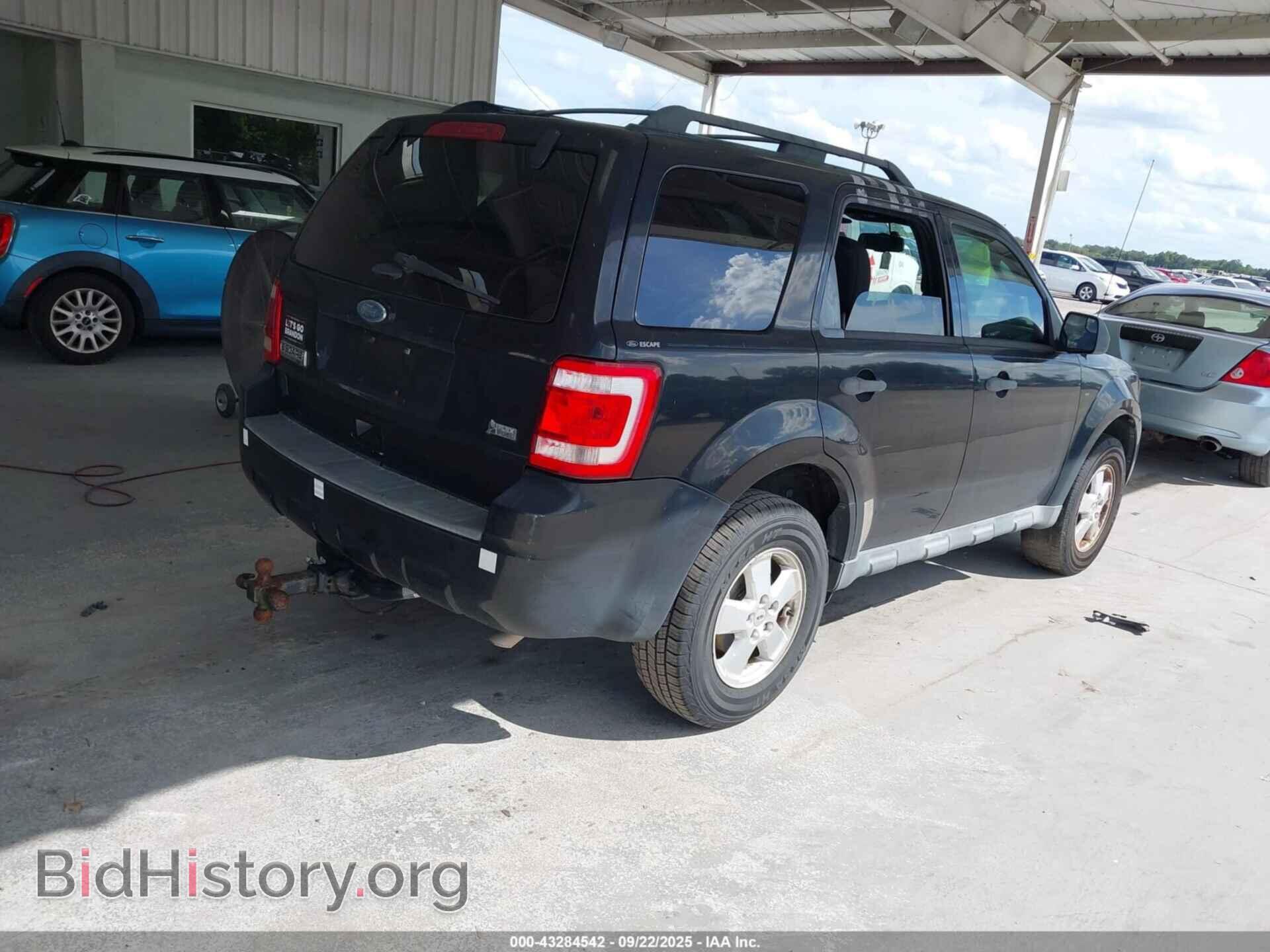 2011 FORD ESCAPE - VIN: 1FMCU0DG8BKB10676 - Фото 4