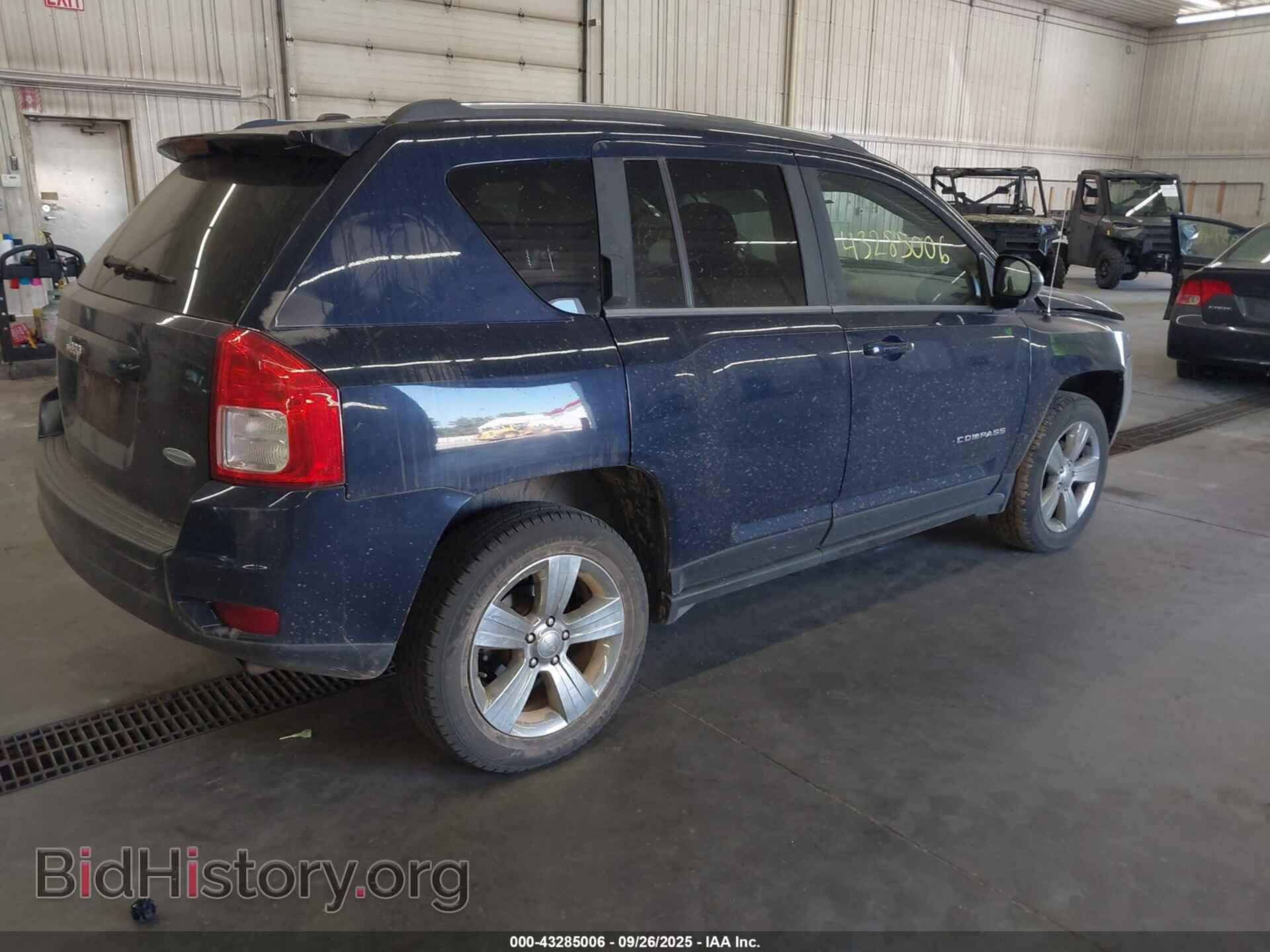 2013 JEEP COMPASS - VIN: 1C4NJDEB5DD261661 - Photo 4