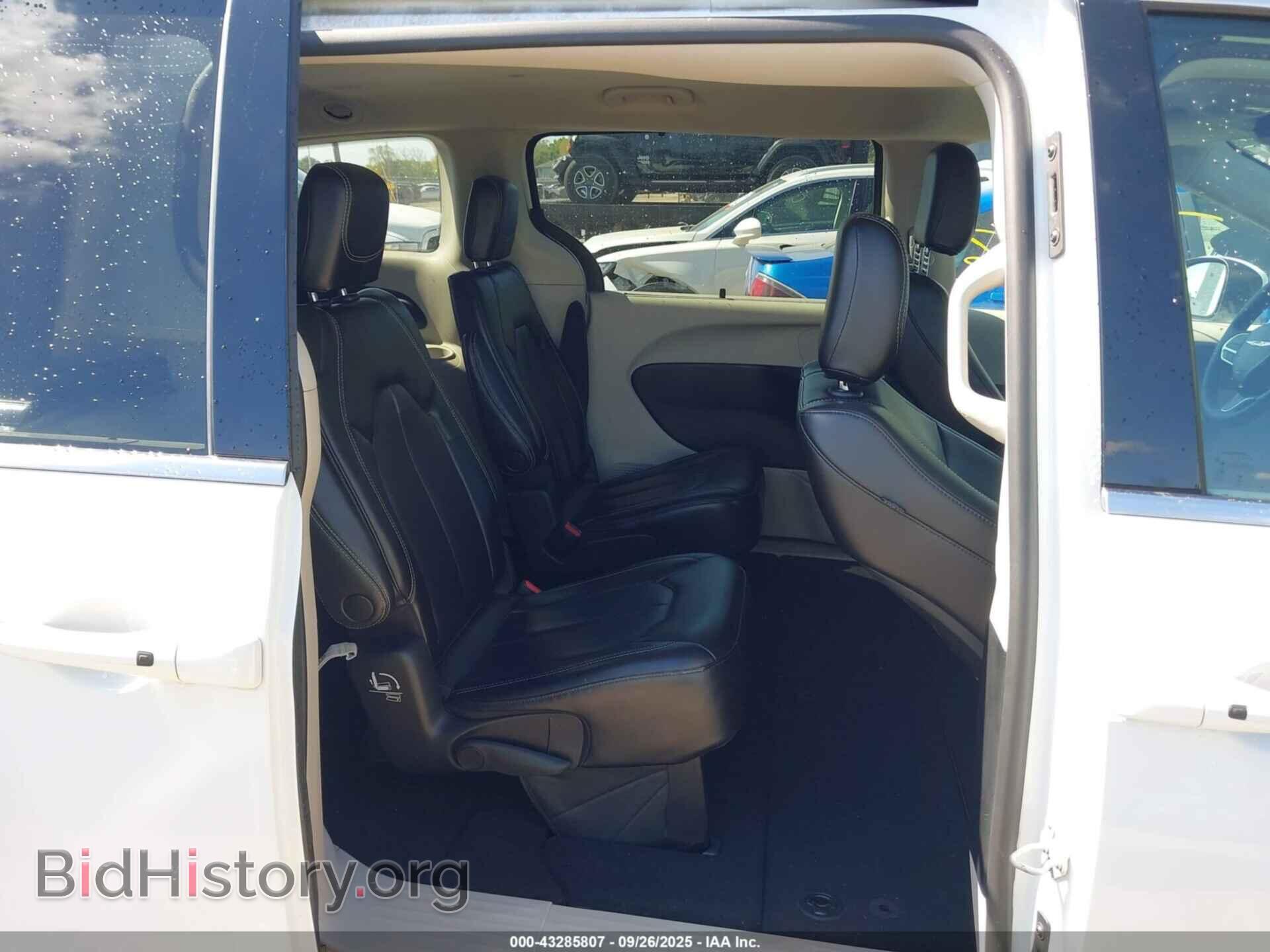 2023 CHRYSLER PACIFICA - VIN: 2C4RC1BG5PR533377 - Photo 8