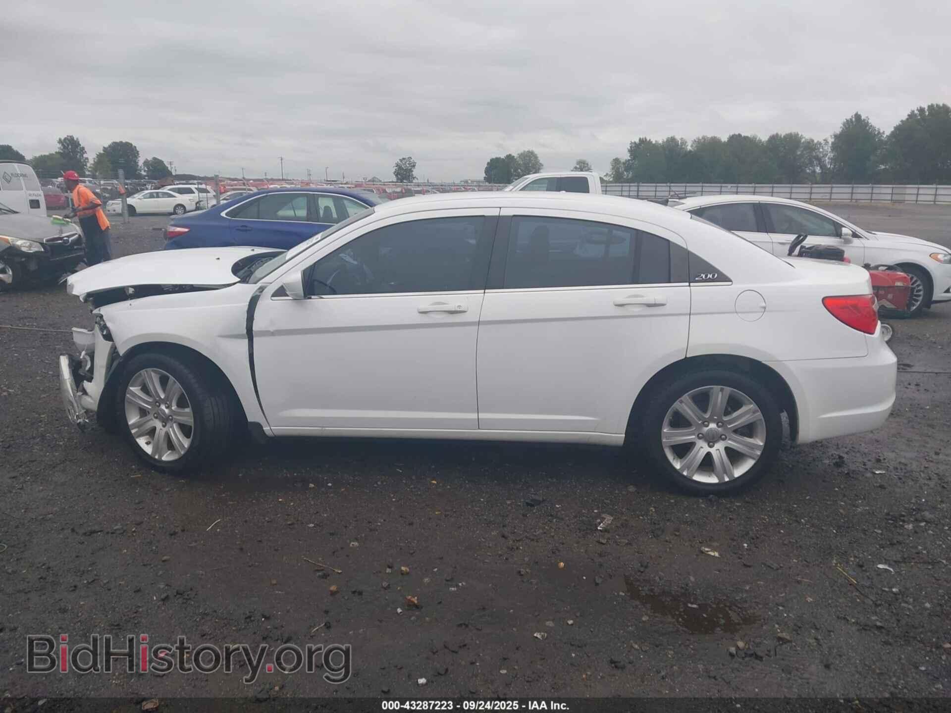 2013 CHRYSLER 200 - VIN: 1C3CCBBBXDN558305 - Фото 14