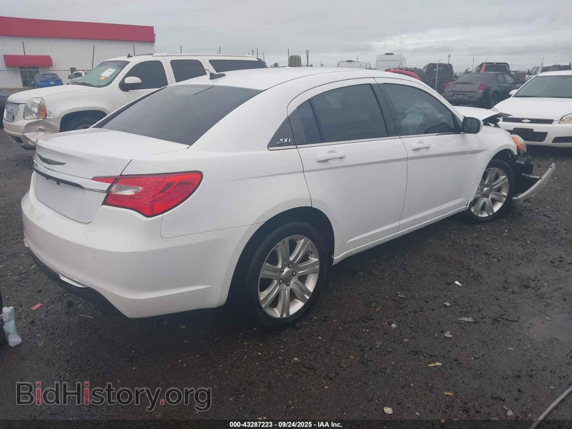2013 CHRYSLER 200 - VIN: 1C3CCBBBXDN558305 - Фото 4