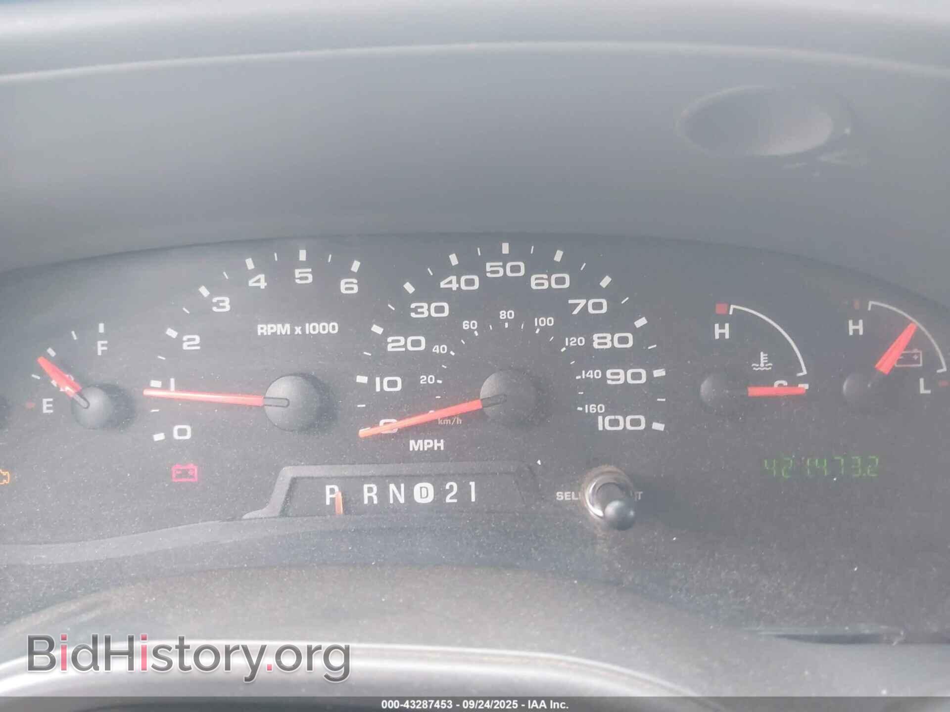 2008 FORD E-250 - VIN: 1FTNE24W88DA32992 - Фото 7