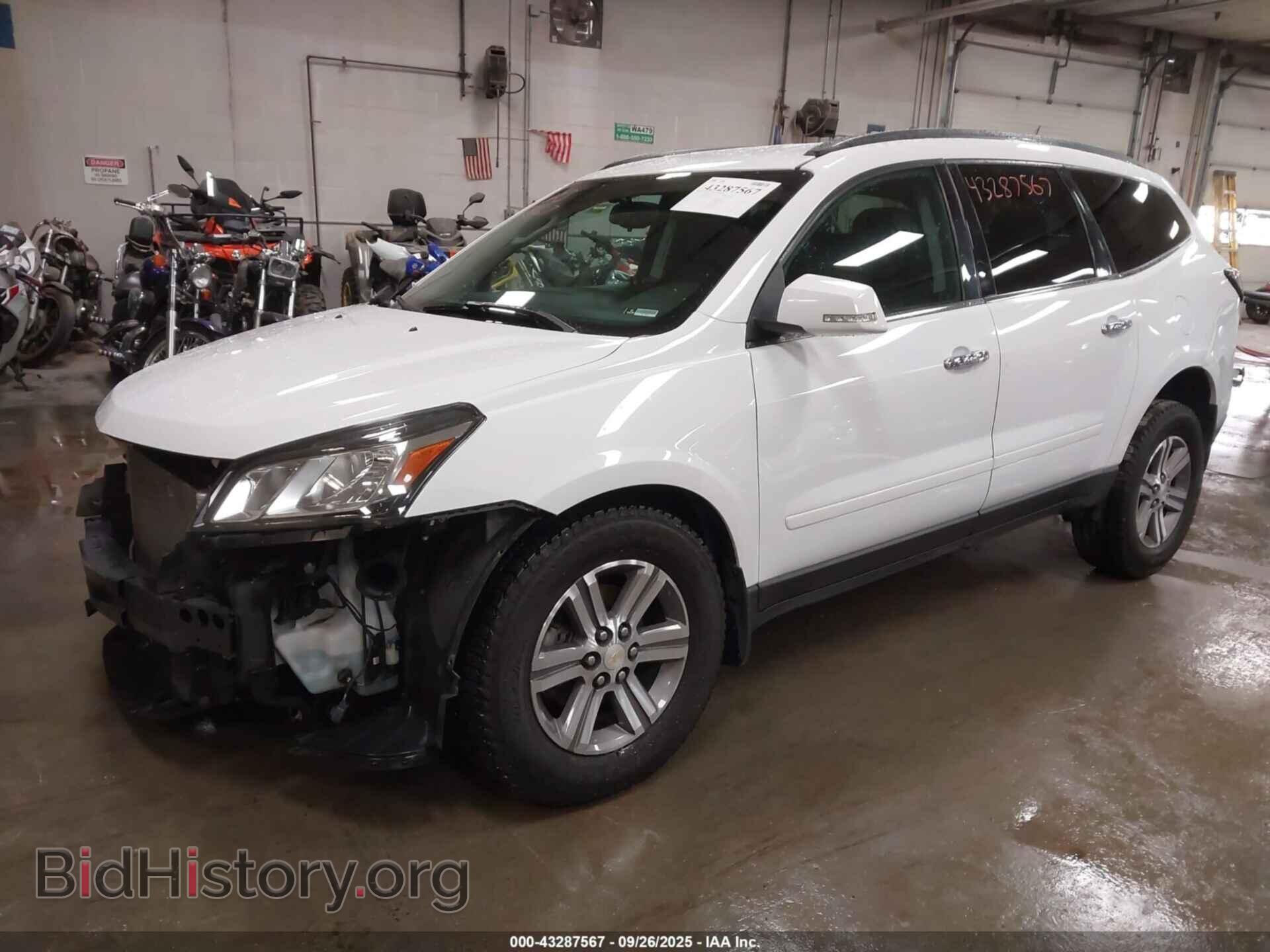 2017 CHEVROLET TRAVERSE - VIN: 1GNKVGKD7HJ111404 - Фото 2