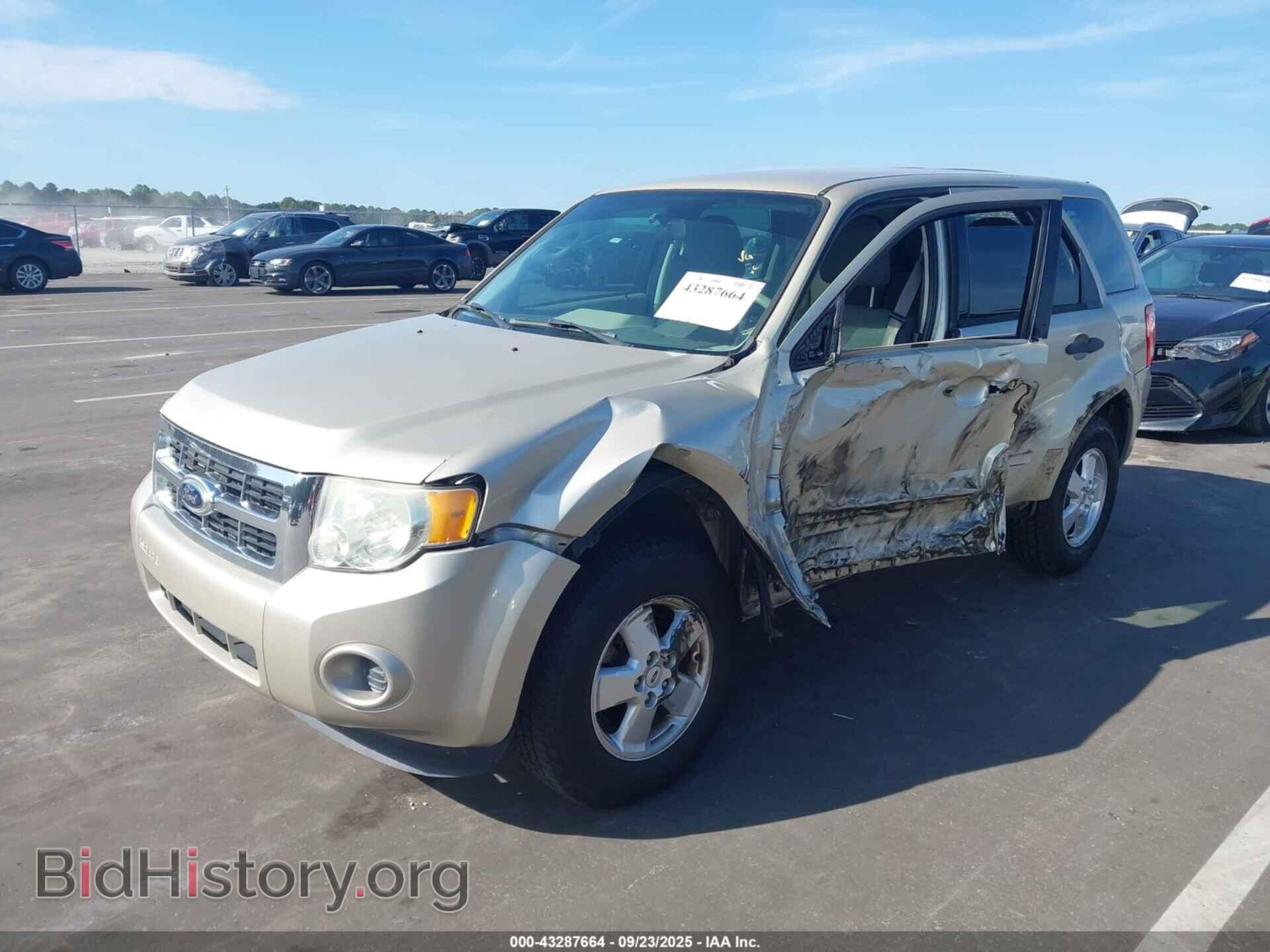 2012 FORD ESCAPE - VIN: 1FMCU0C73CKC76297 - Фото 2