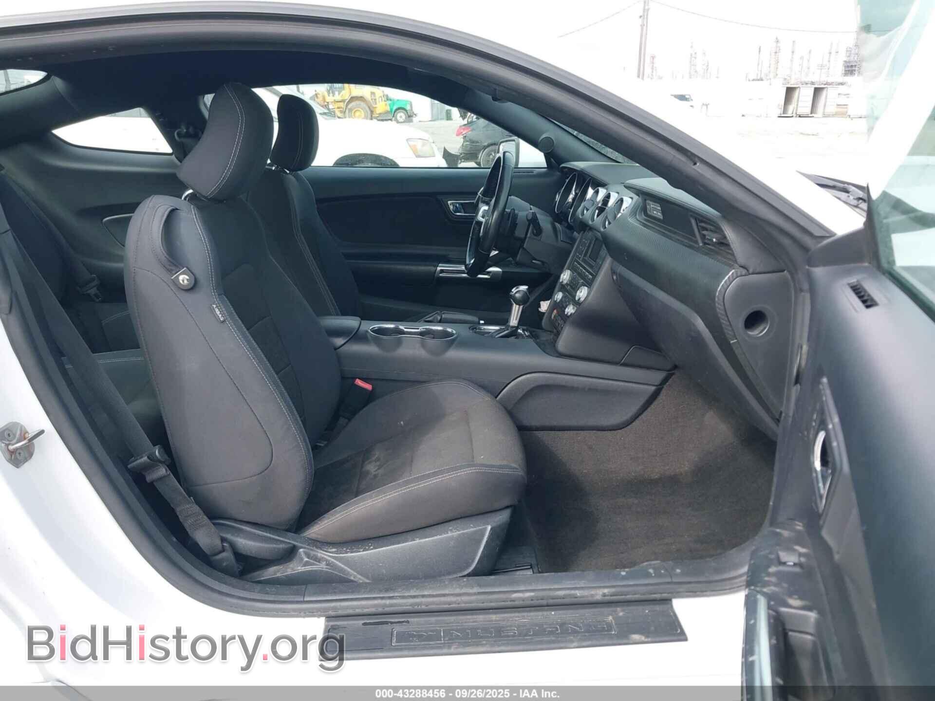 2015 FORD MUSTANG - VIN: 1FA6P8AM9F5372184 - Фото 5