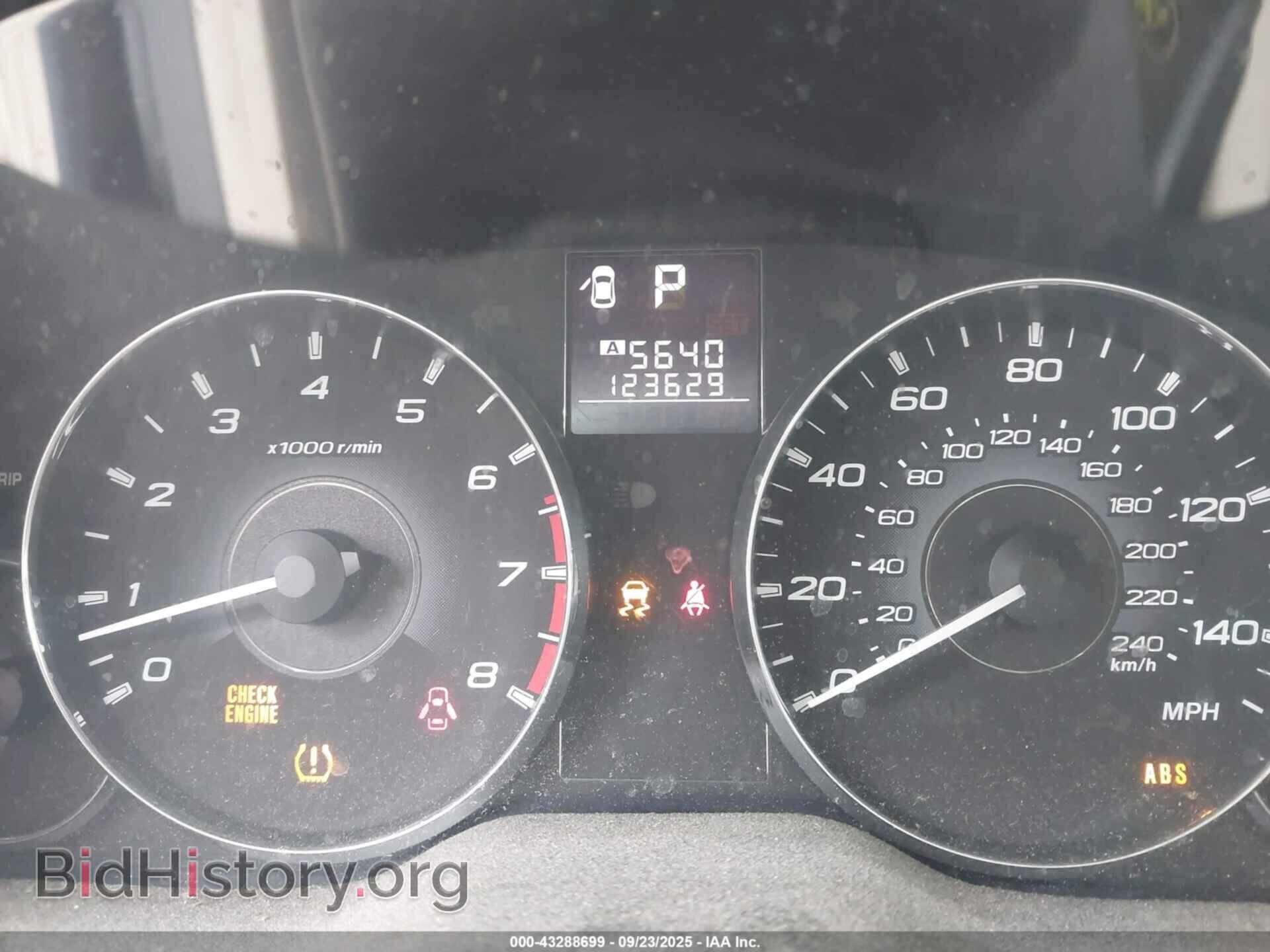 2011 SUBARU OUTBACK - VIN: 4S4BRBCC2B3402776 - Фото 7