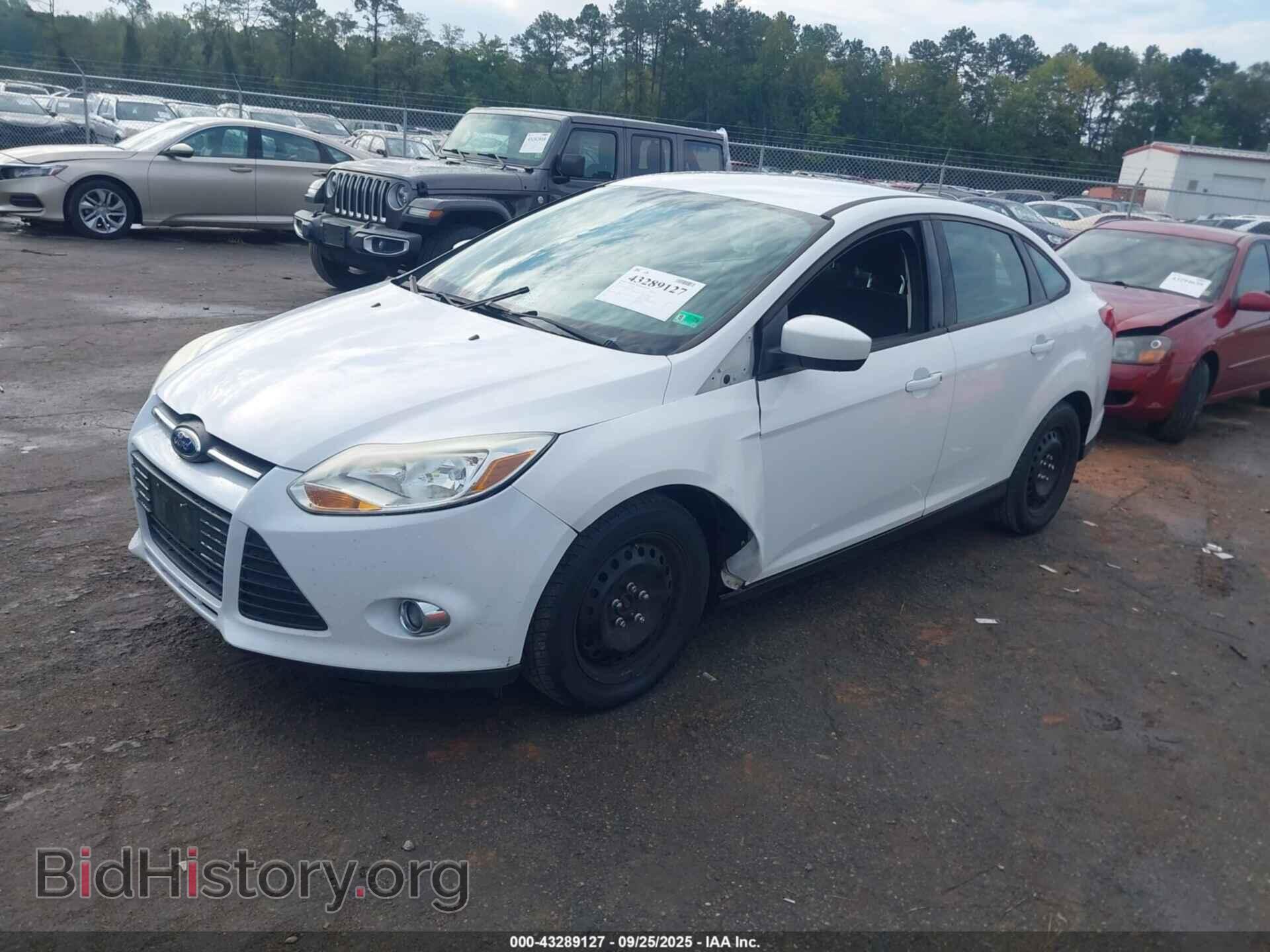 2012 FORD FOCUS - VIN: 1FAHP3F26CL310302 - Photo 2
