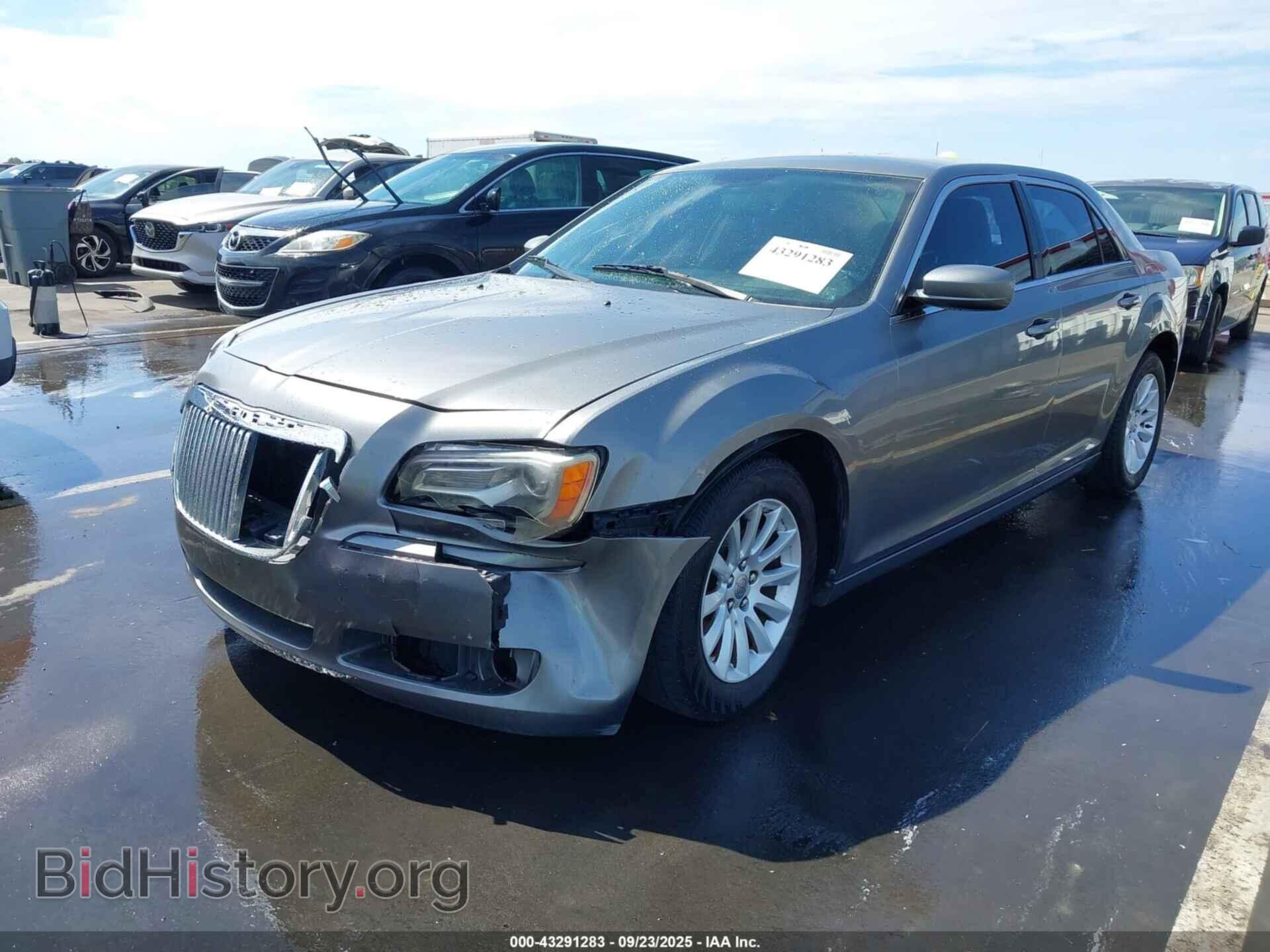 2012 CHRYSLER 300 - VIN: 2C3CCAAG1CH115877 - Photo 2