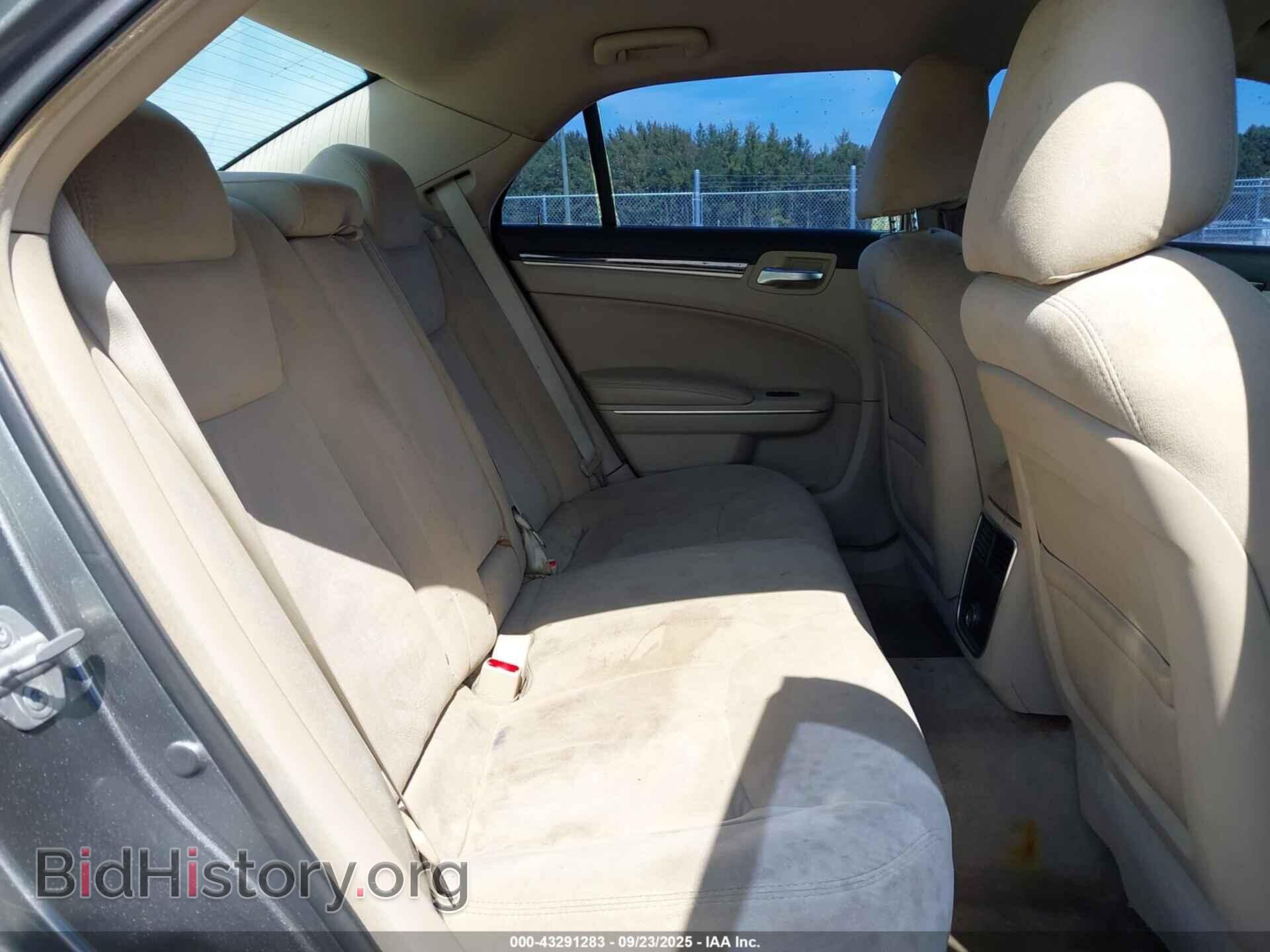 2012 CHRYSLER 300 - VIN: 2C3CCAAG1CH115877 - Photo 8