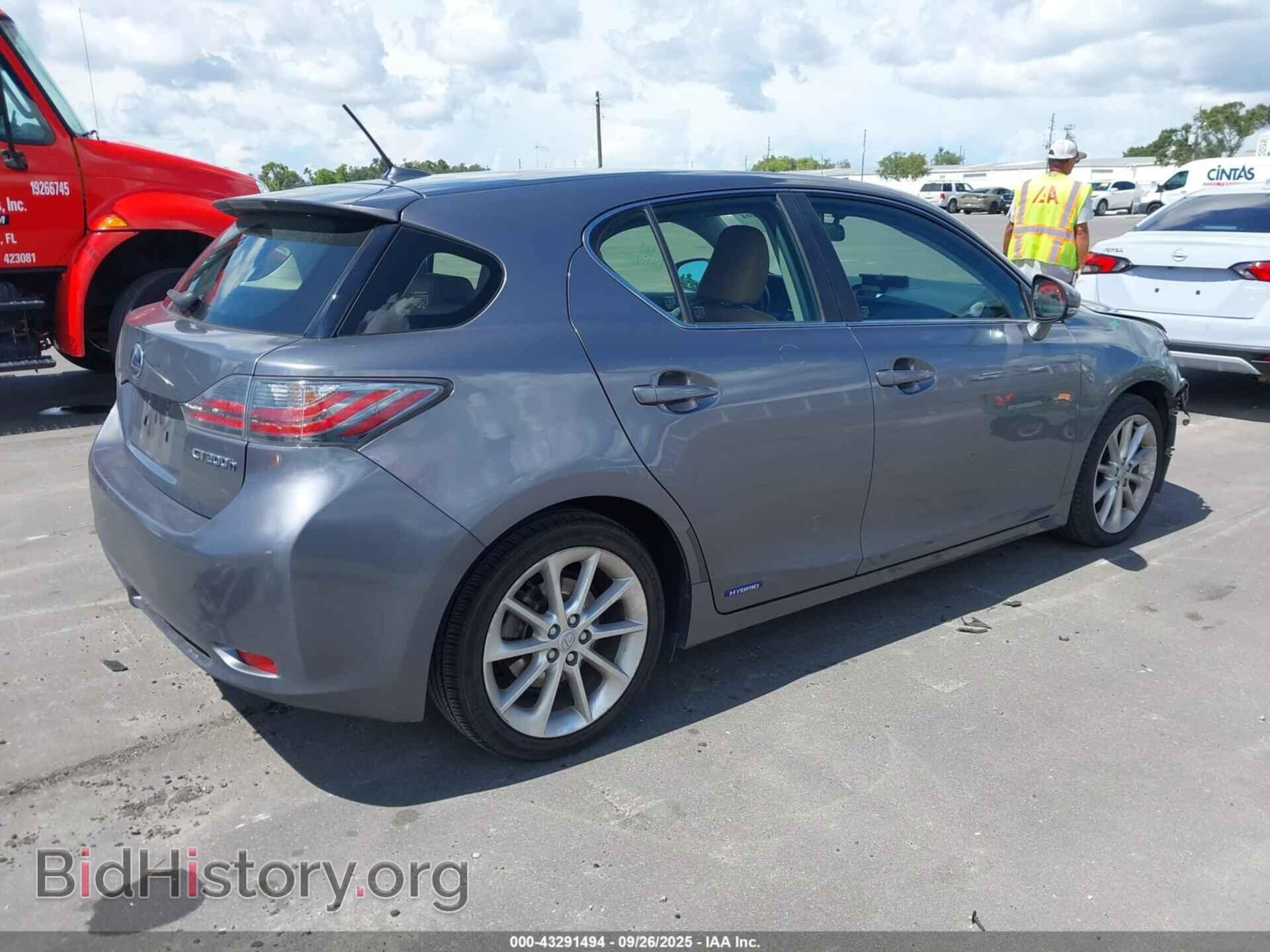2012 LEXUS CT 200H - VIN: JTHKD5BH0C2097236 - Photo 4