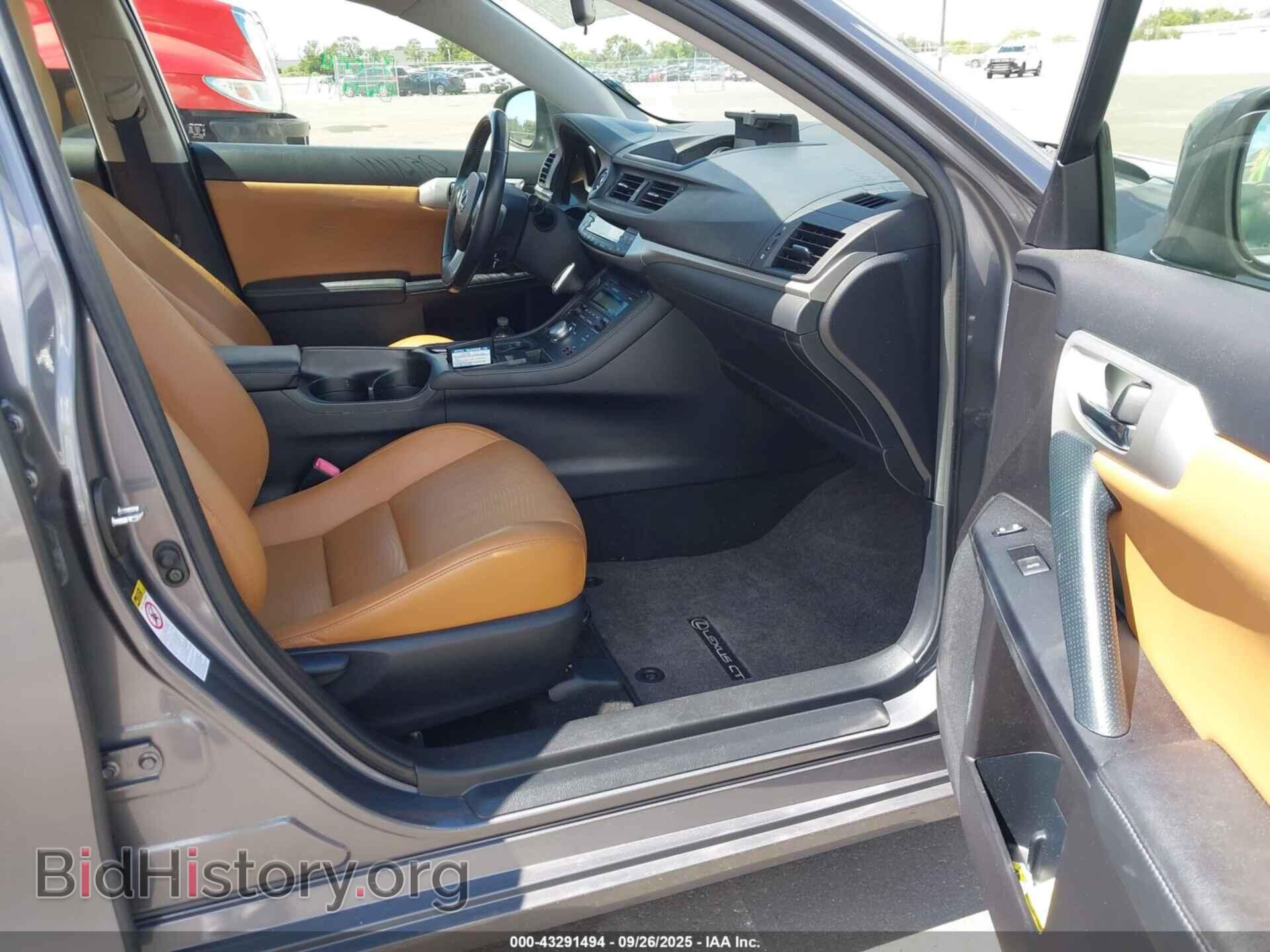 2012 LEXUS CT 200H - VIN: JTHKD5BH0C2097236 - Photo 5