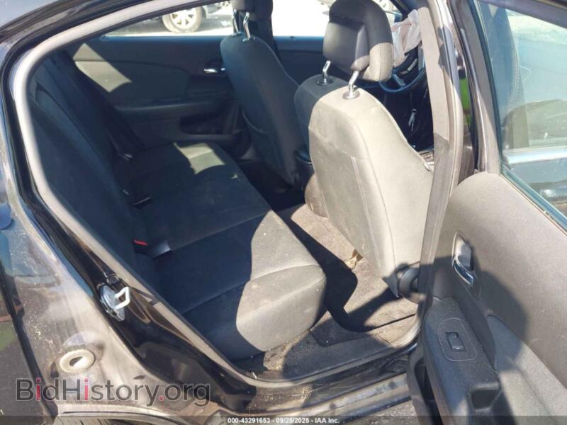 2012 Chrysler 200 (VIN 1C3CCBBB2CN148225) — фото 8 из 16