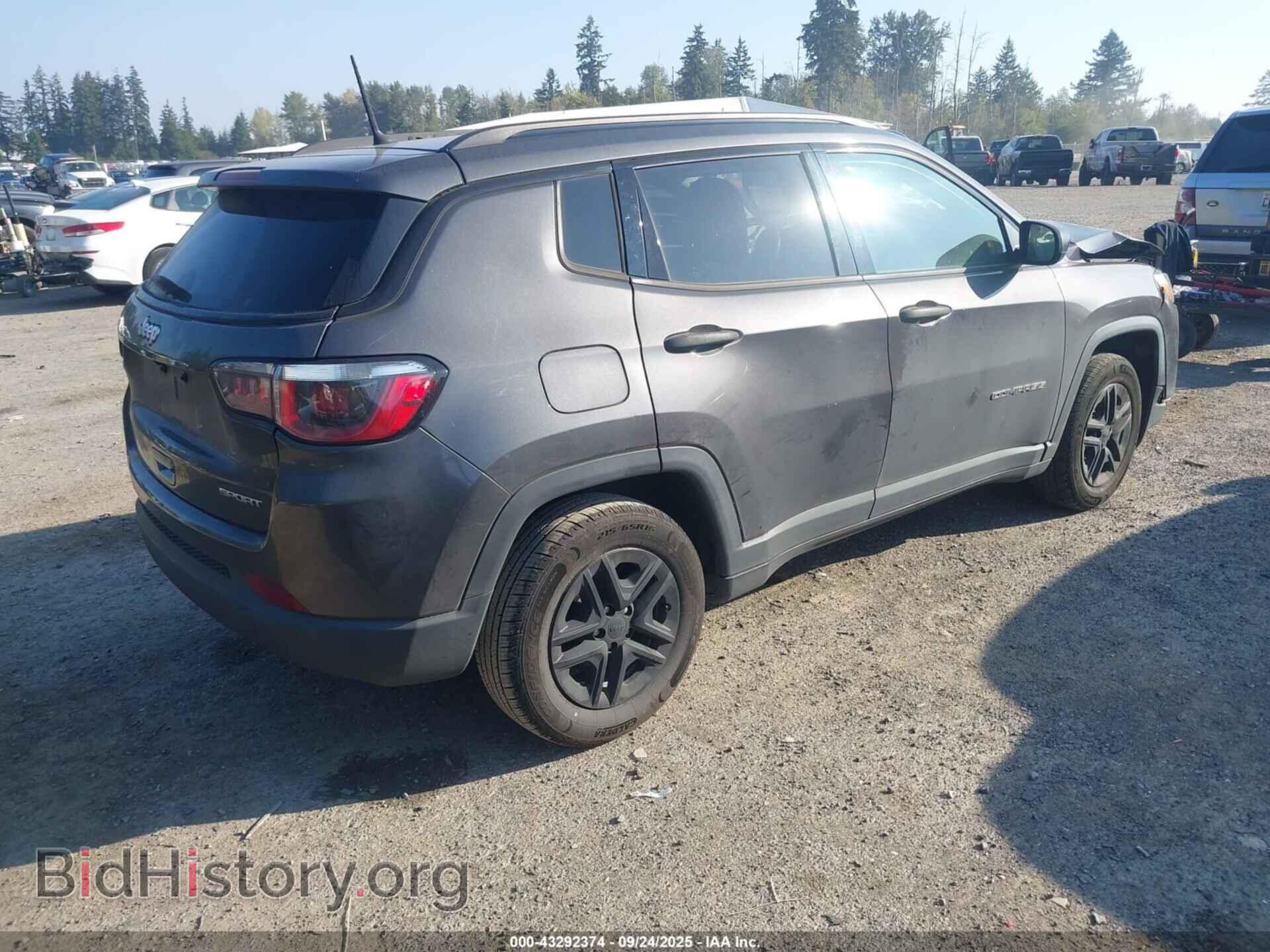2018 JEEP COMPASS - VIN: 3C4NJCAB7JT271842 - Фото 4