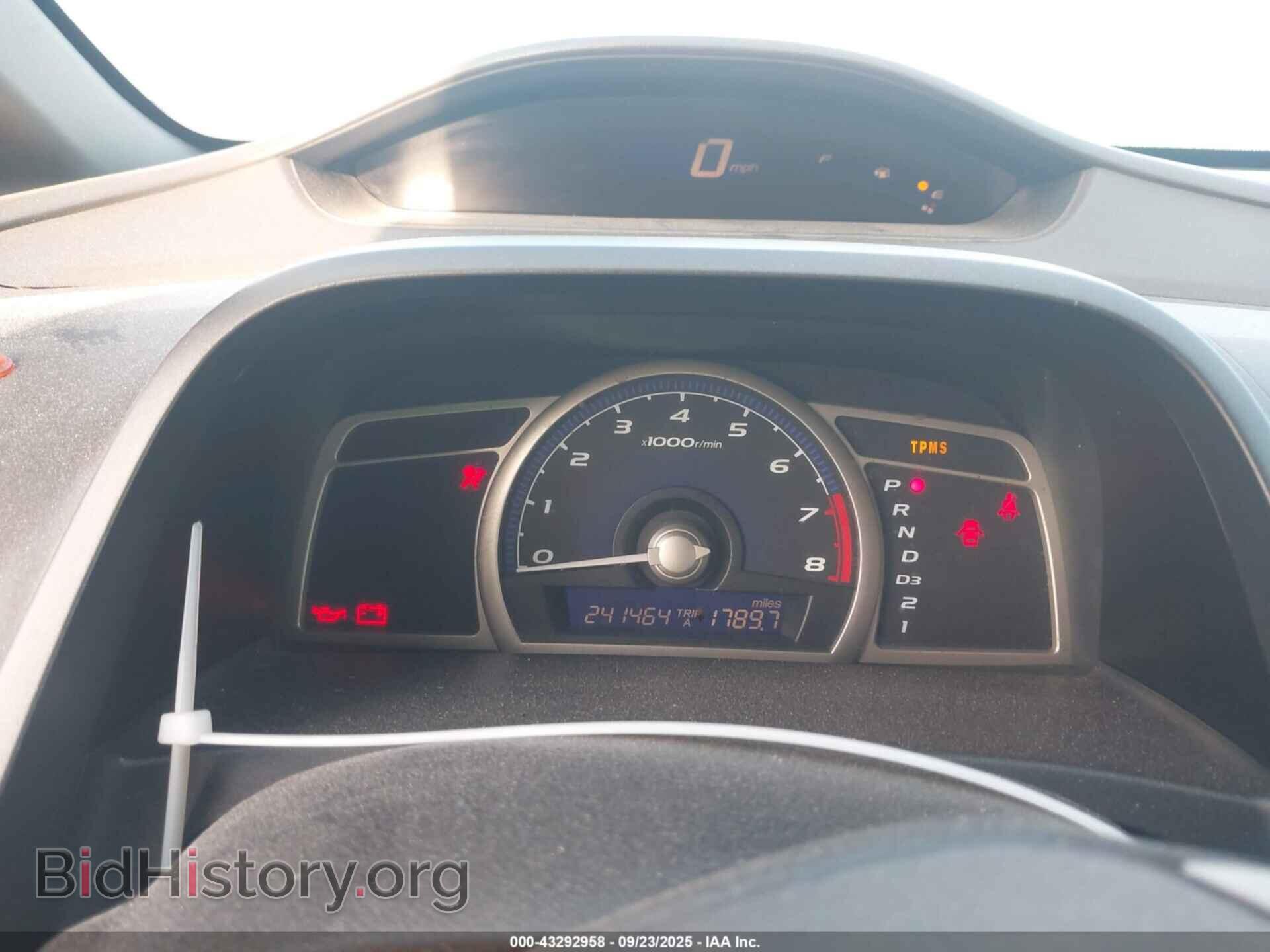 2010 HONDA CIVIC - VIN: 19XFA1F3XAE070256 - Фото 7