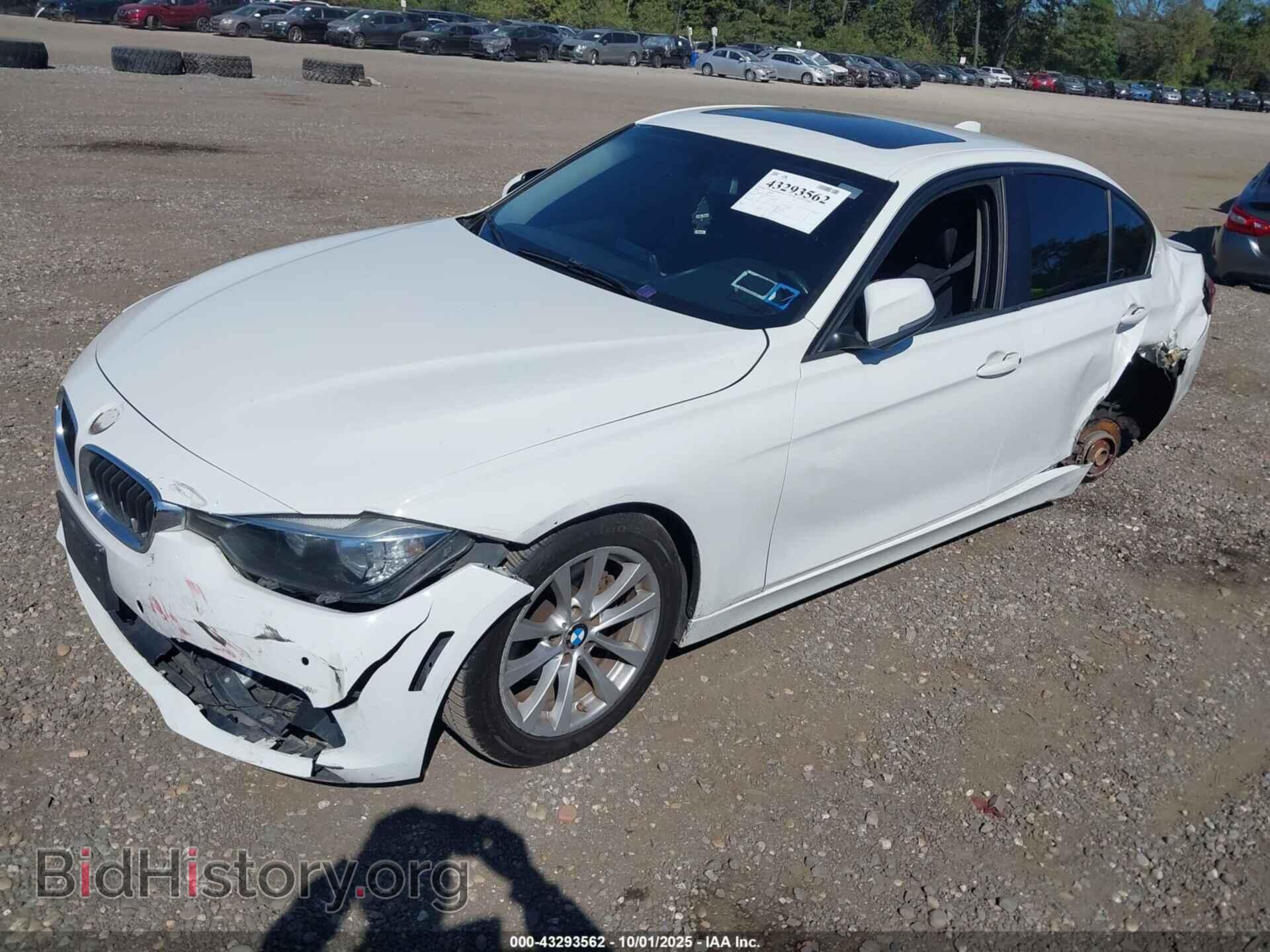2017 BMW 320I - VIN: WBA8A3C36HK692477 - Фото 2