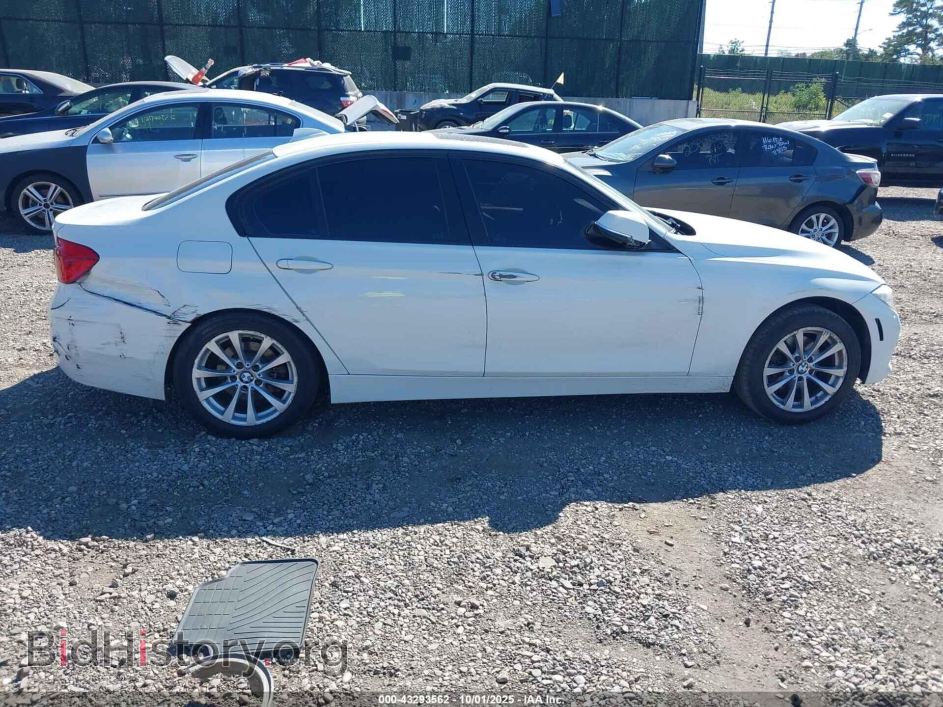 2017 BMW 320I - VIN: WBA8A3C36HK692477 - Фото 13