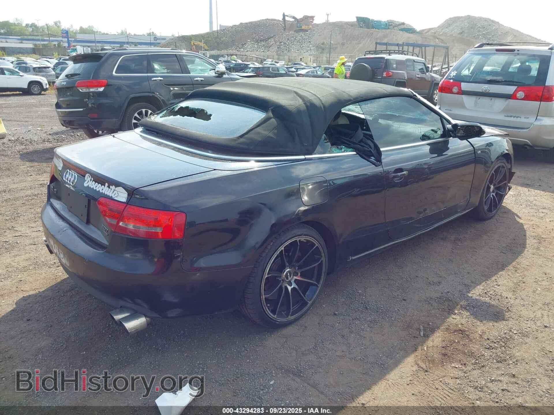 2010 AUDI A5 - VIN: WAULFAFH3AN011705 - Photo 4