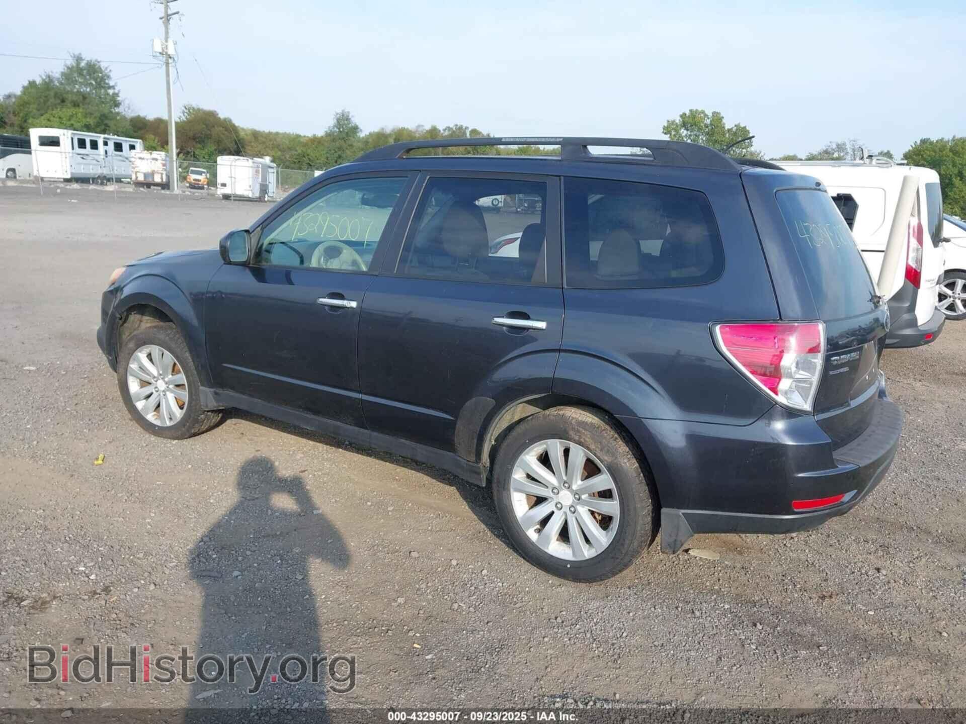 2011 SUBARU FORESTER - VIN: JF2SHADC2BH770475 - Фото 3