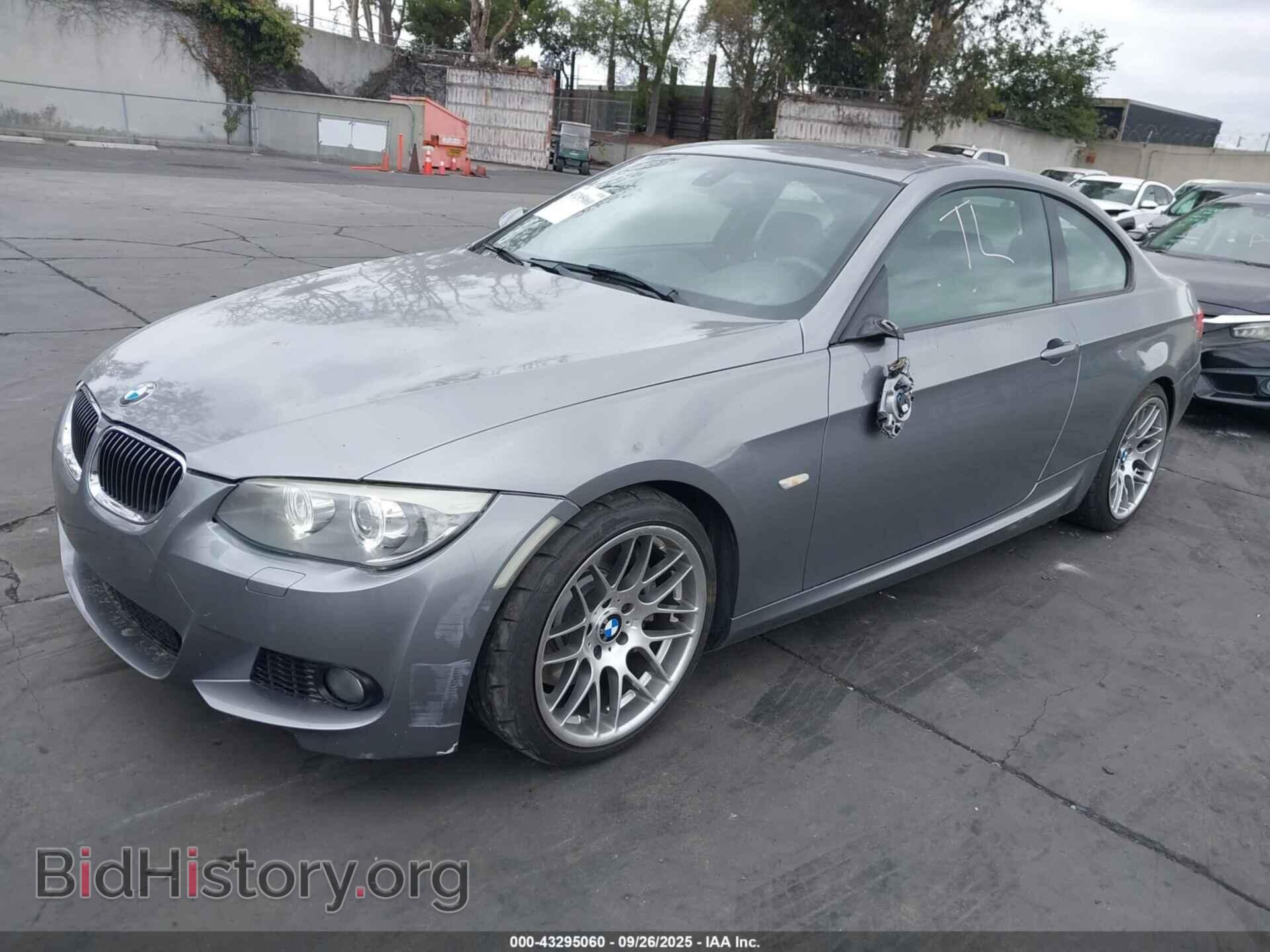 2011 BMW 335I - VIN: WBAKG7C53BE801819 - Фото 2