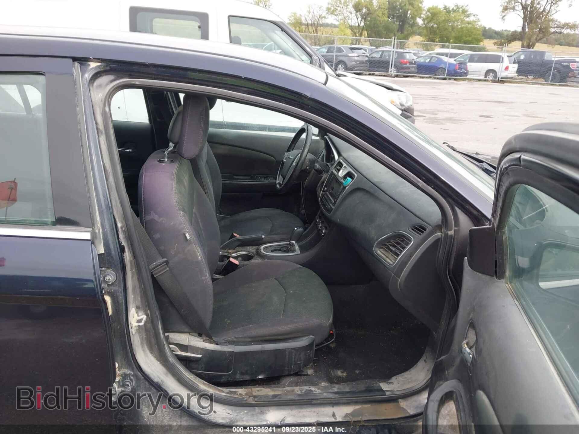 2012 CHRYSLER 200 - VIN: 1C3CCBBG8CN197599 - Фото 5