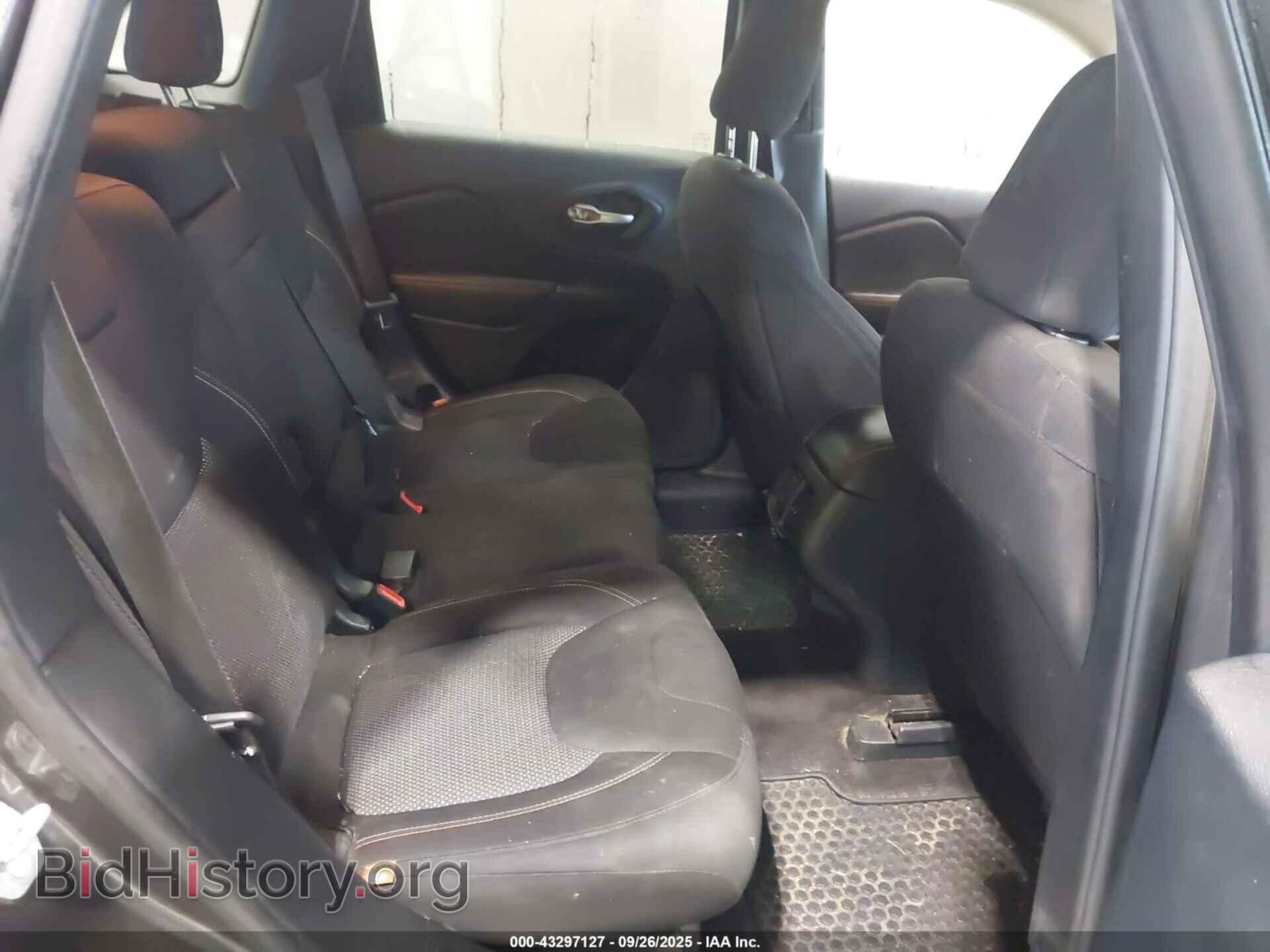 2016 JEEP CHEROKEE - VIN: 1C4PJMCB6GW285259 - Фото 8
