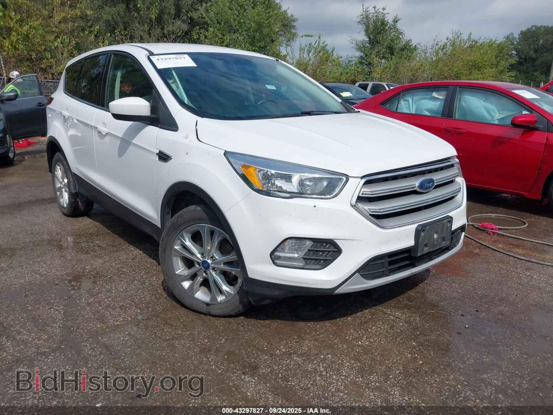 Фотография 1FMCU0GD2KUB10761 - FORD ESCAPE 2019