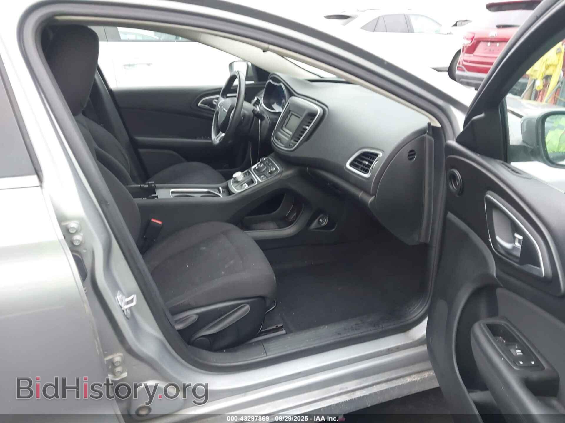 2015 CHRYSLER 200 - VIN: 1C3CCCAB5FN536819 - Фото 5