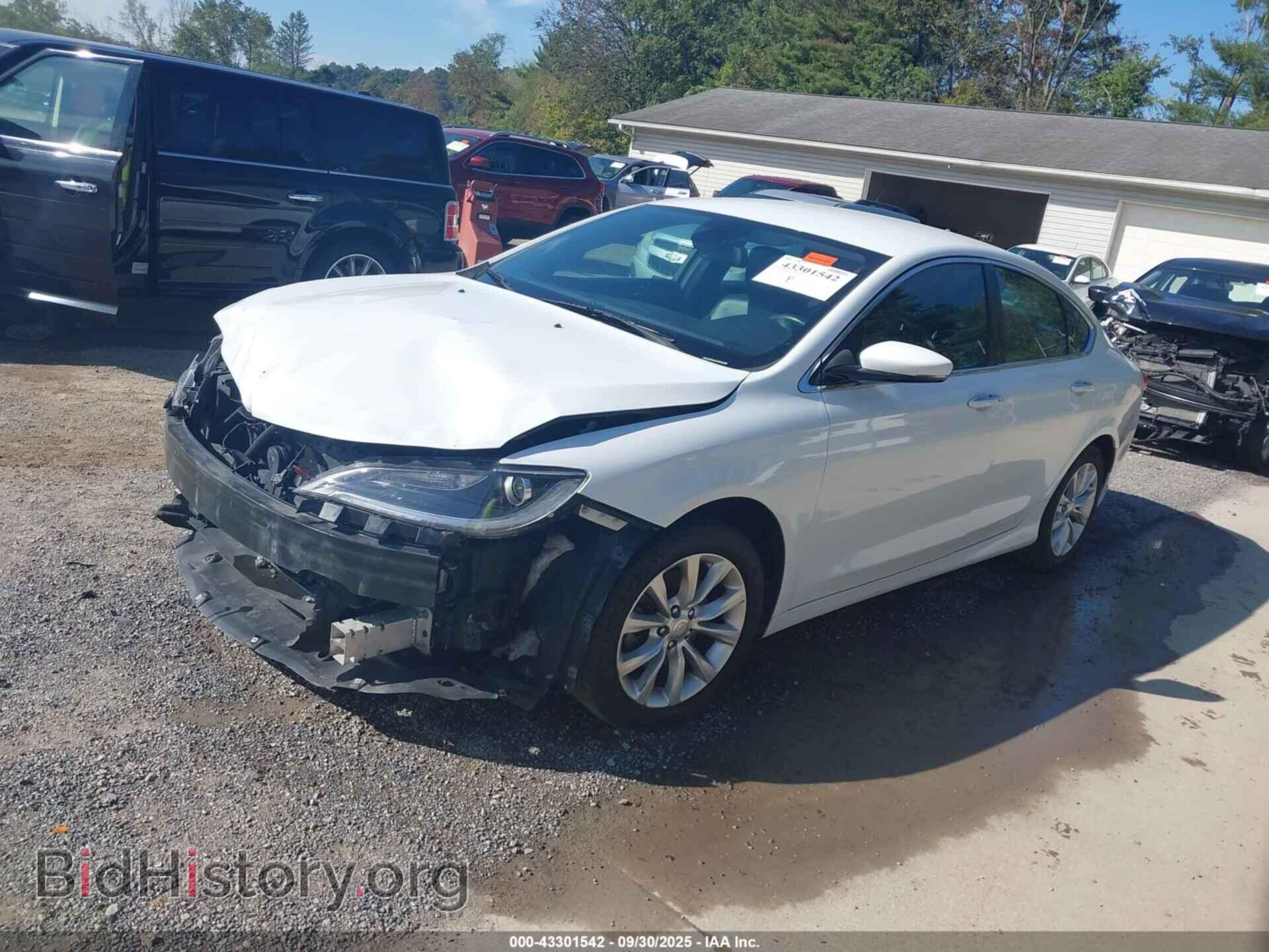 2016 CHRYSLER 200 - VIN: 1C3CCCCB4GN110182 - Фото 2
