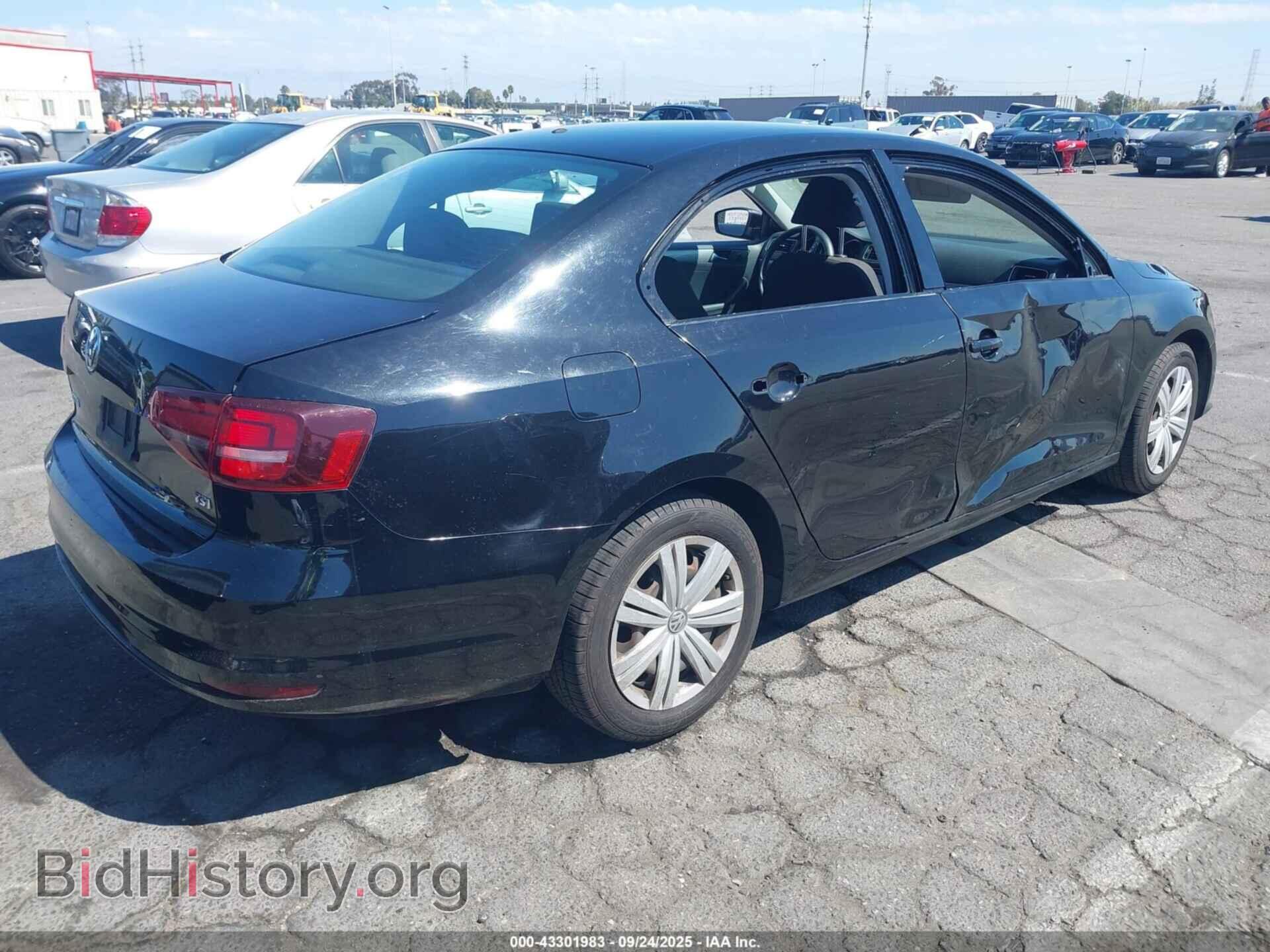 2017 VOLKSWAGEN JETTA - VIN: 3VW2B7AJ4HM227197 - Фото 4