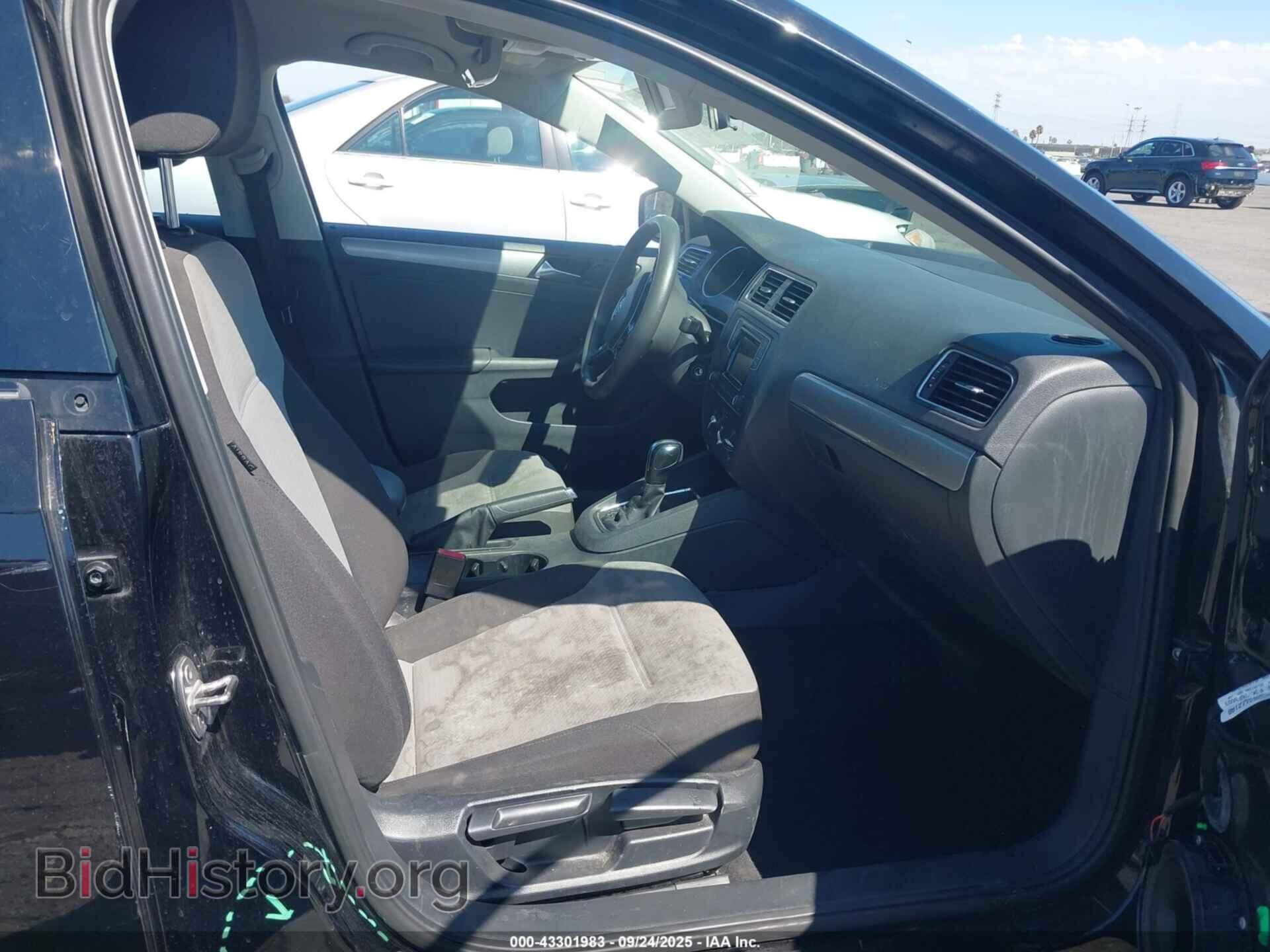 2017 VOLKSWAGEN JETTA - VIN: 3VW2B7AJ4HM227197 - Фото 5