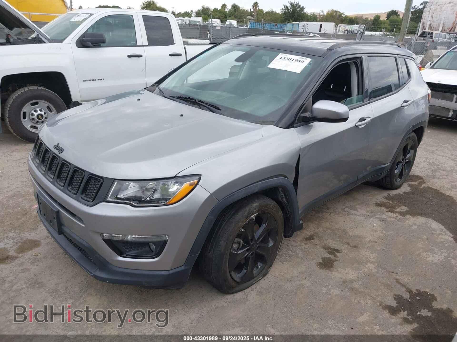 2020 JEEP COMPASS - VIN: 3C4NJCBB8LT241802 - Фото 2
