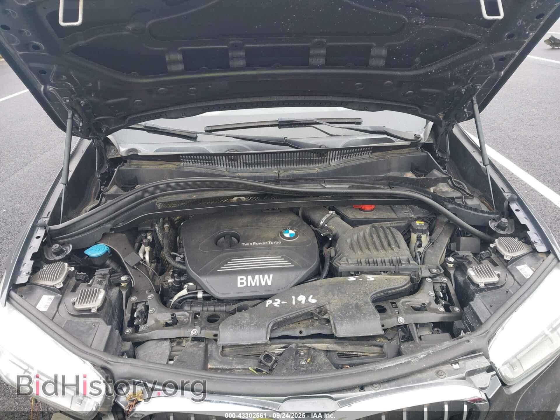 2016 BMW X1 - VIN: WBXHT3C36G5E49901 - Фото 10