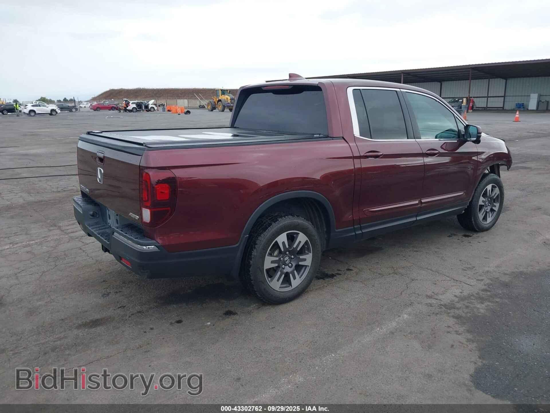 2017 HONDA RIDGELINE - VIN: 5FPYK3F65HB020100 - Фото 4
