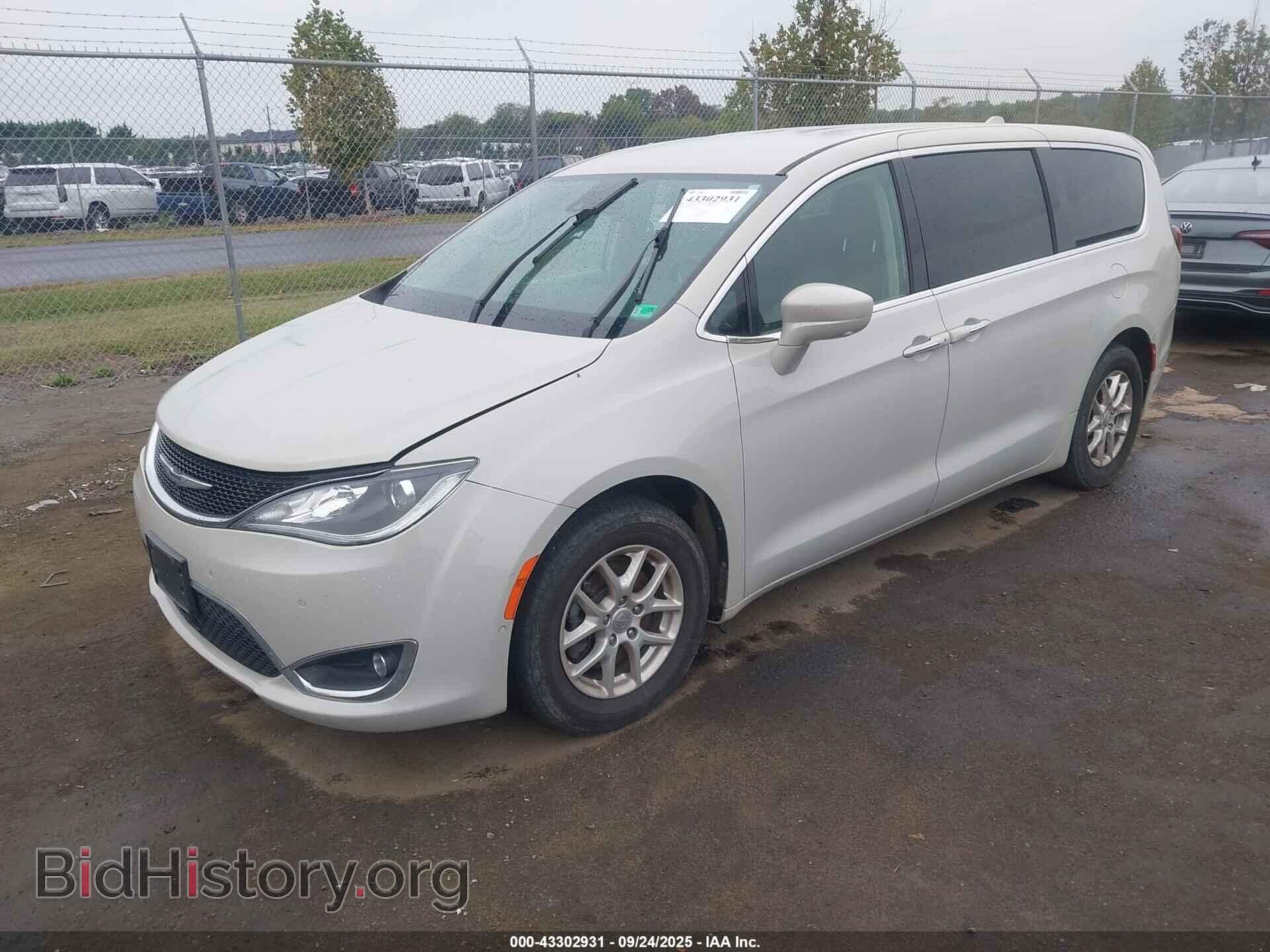 2020 CHRYSLER PACIFICA - VIN: 2C4RC1FG4LR192171 - Фото 2