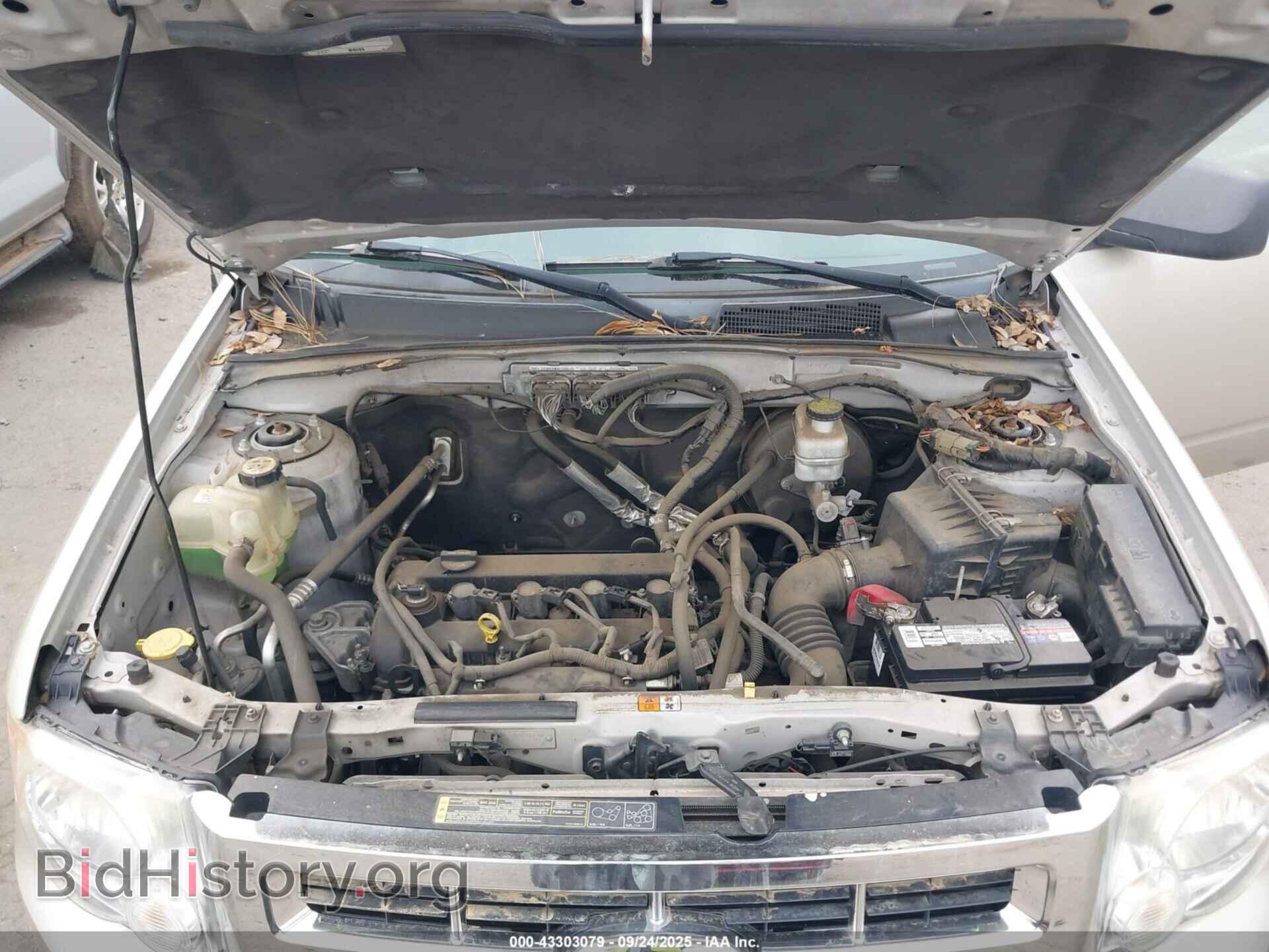 2011 FORD ESCAPE - VIN: 1FMCU0D76BKA93666 - Фото 10