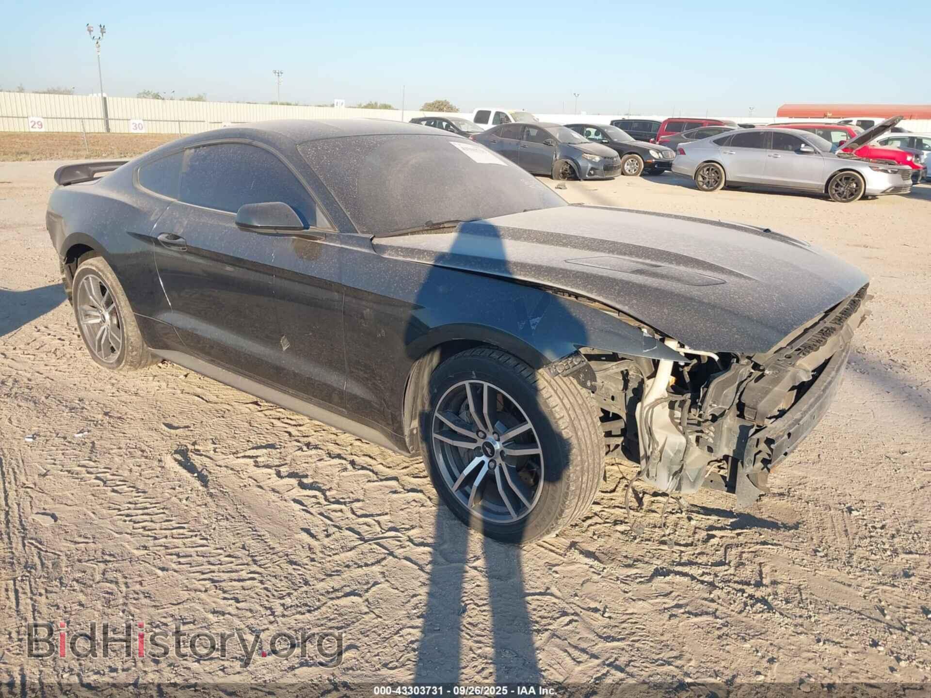 Photo 1FA6P8CF0F5318125 - FORD MUSTANG 2015