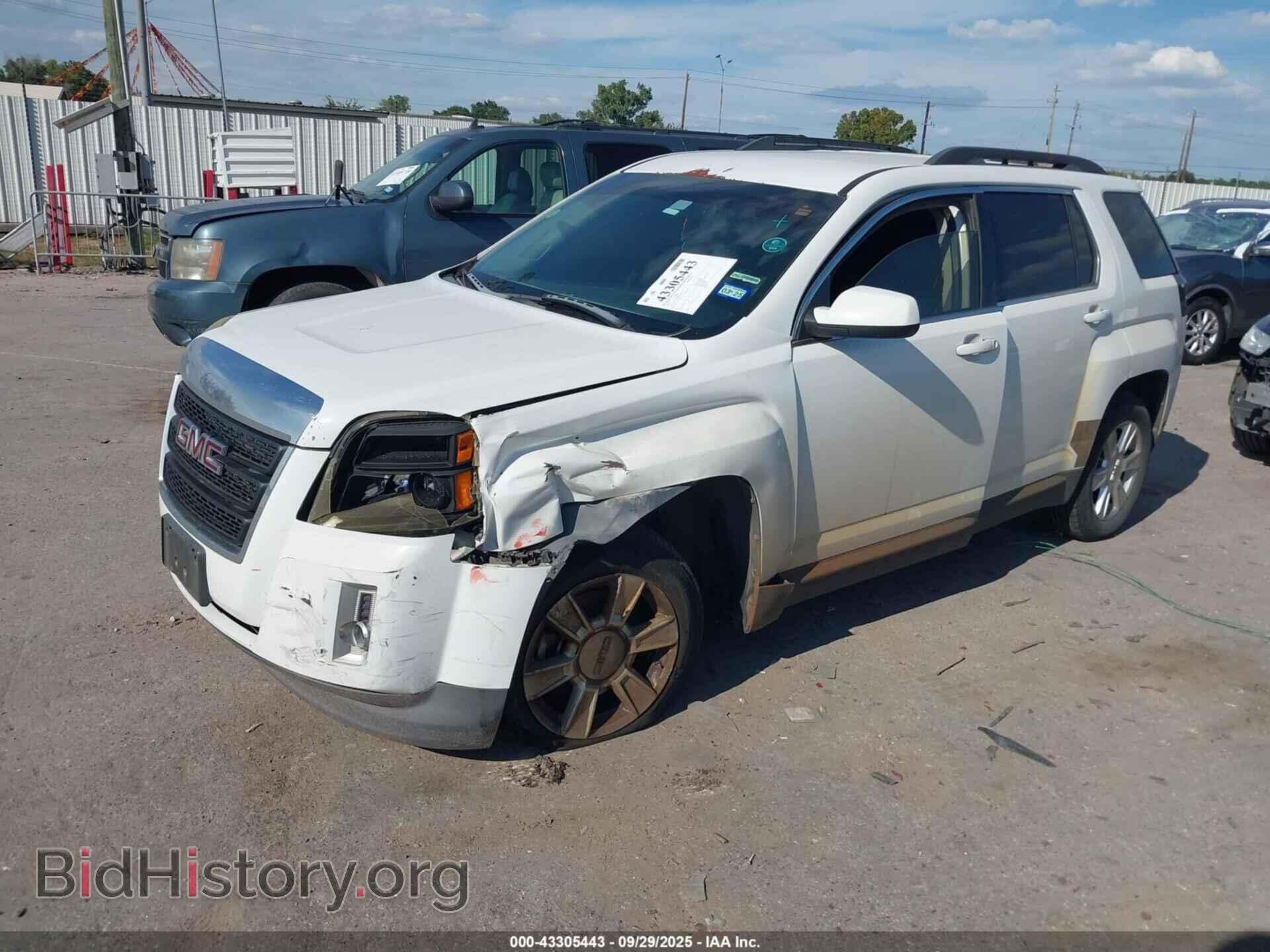 2011 GMC TERRAIN - VIN: 2CTFLTEC9B6385207 - Фото 2