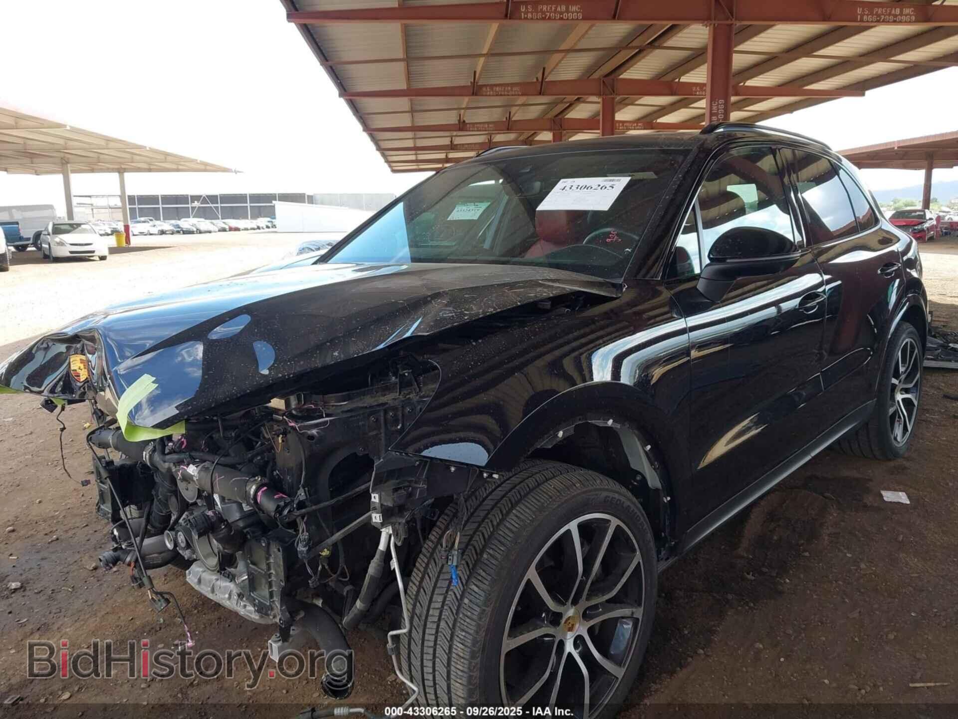 2021 PORSCHE CAYENNE - VIN: WP1AB2AY7MDA27076 - Photo 2