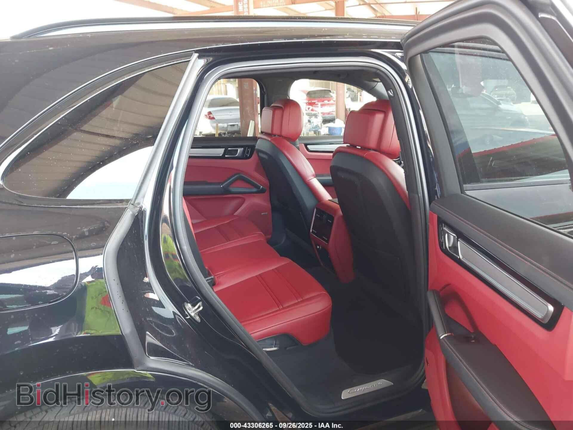 2021 PORSCHE CAYENNE - VIN: WP1AB2AY7MDA27076 - Photo 8
