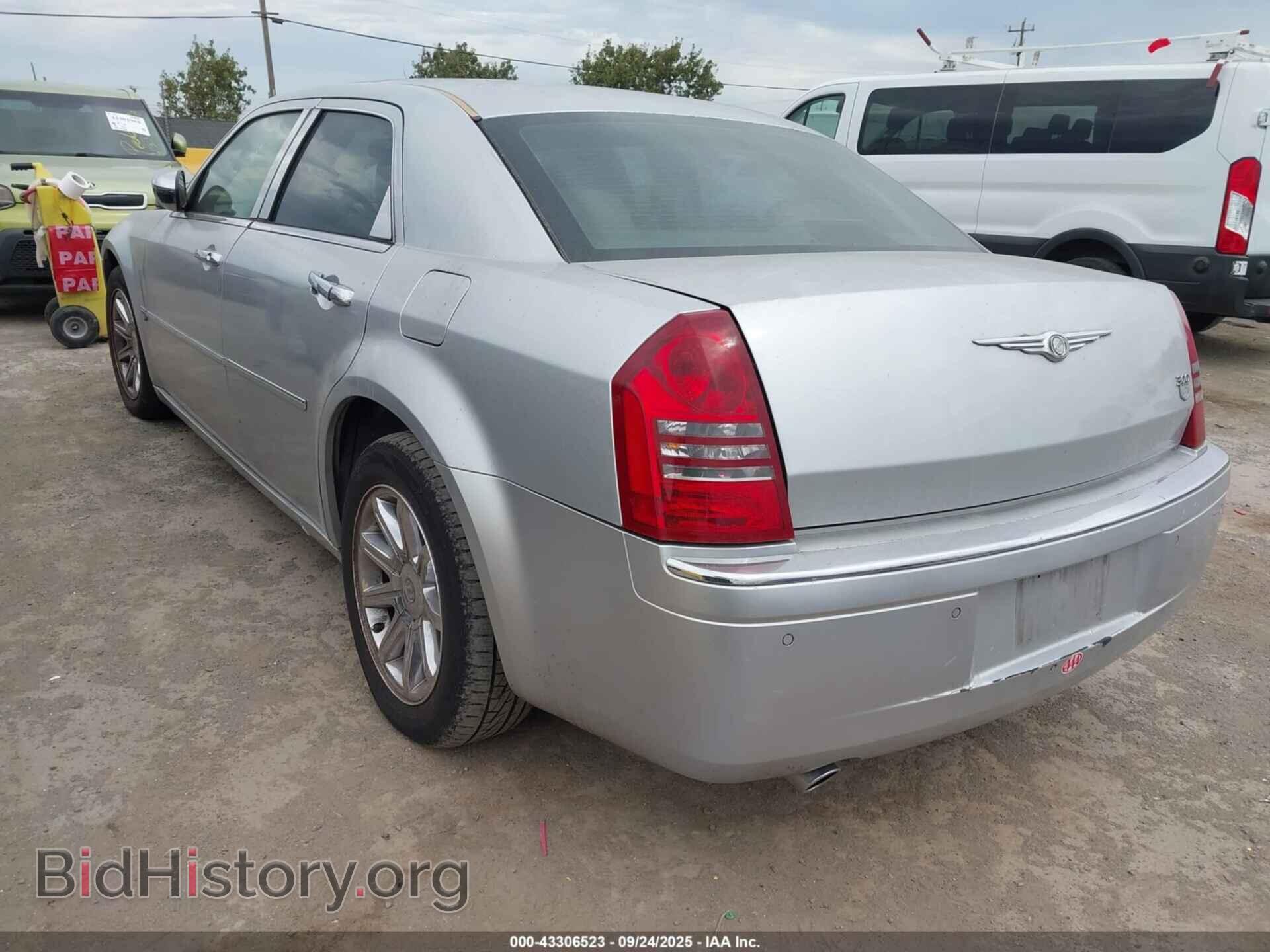 2005 CHRYSLER 300C - VIN: 2C3AA63H65H145508 - Фото 3